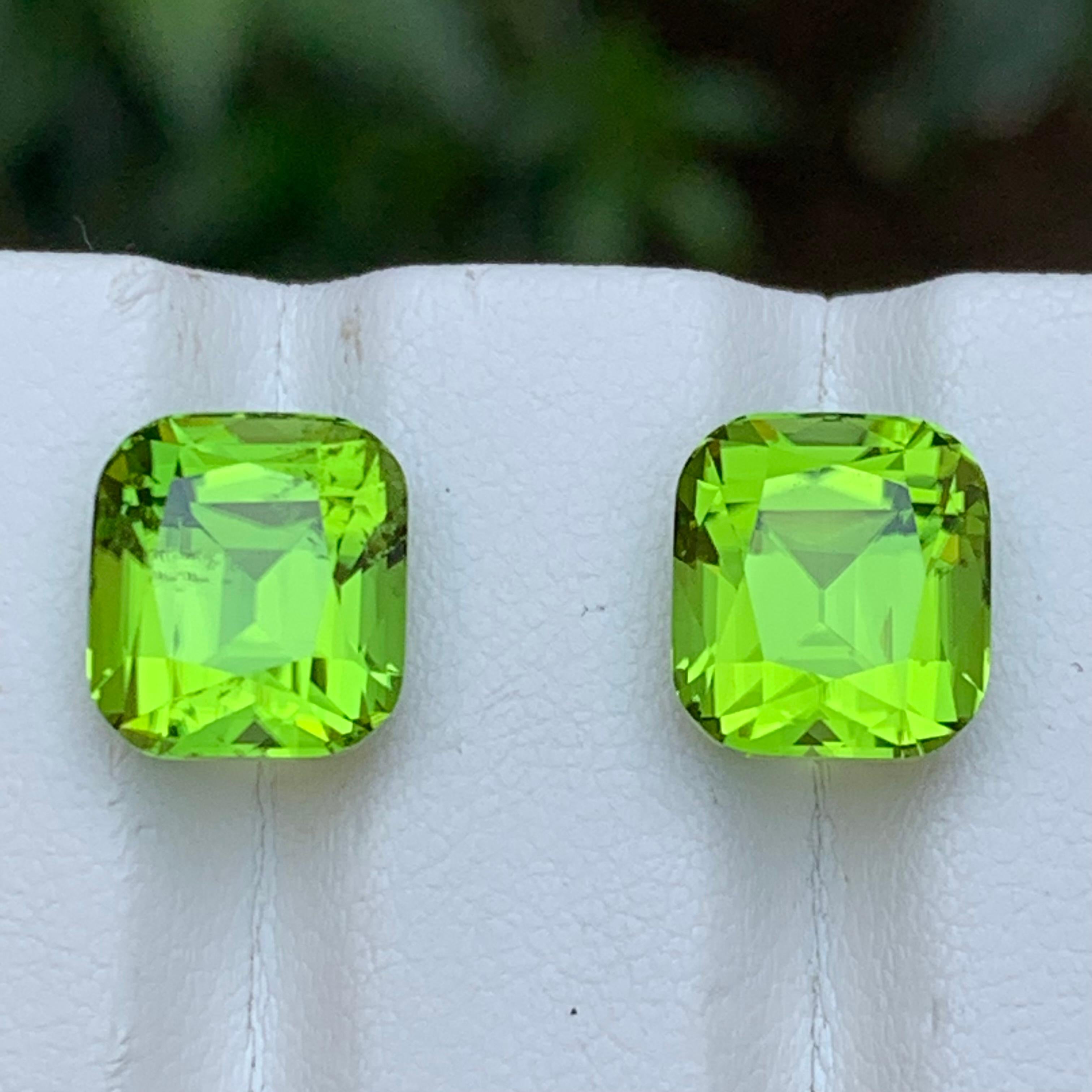 Contemporary Vivid Green Natural Peridot Earrings Loose Gemstone Perfect Pair 10.50 Ct-Jewel For Sale