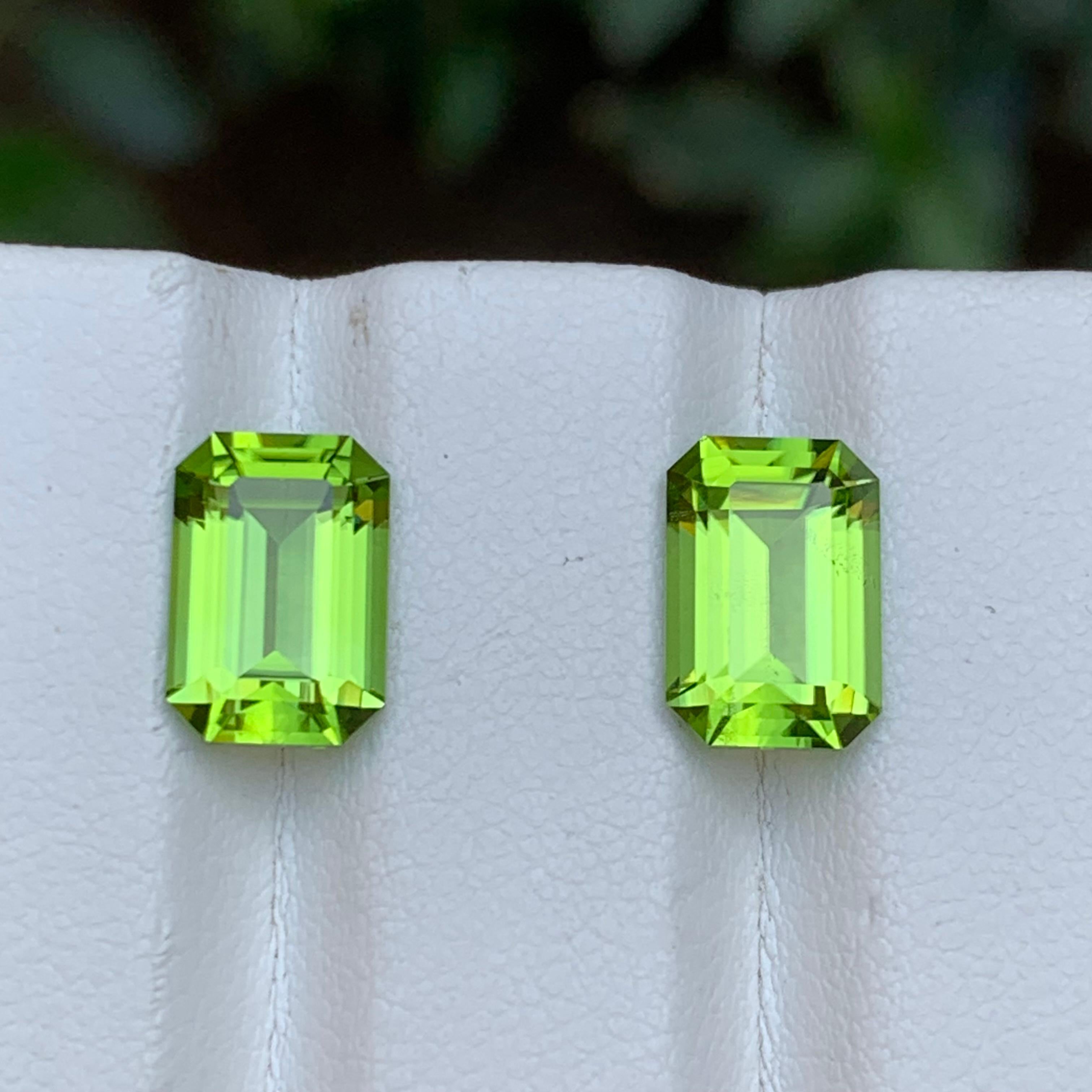 Pendientes de peridoto natural verde vivo Pareja perfecta de piedras preciosas sueltas 5.80 Ct-Joya Contemporáneo en venta