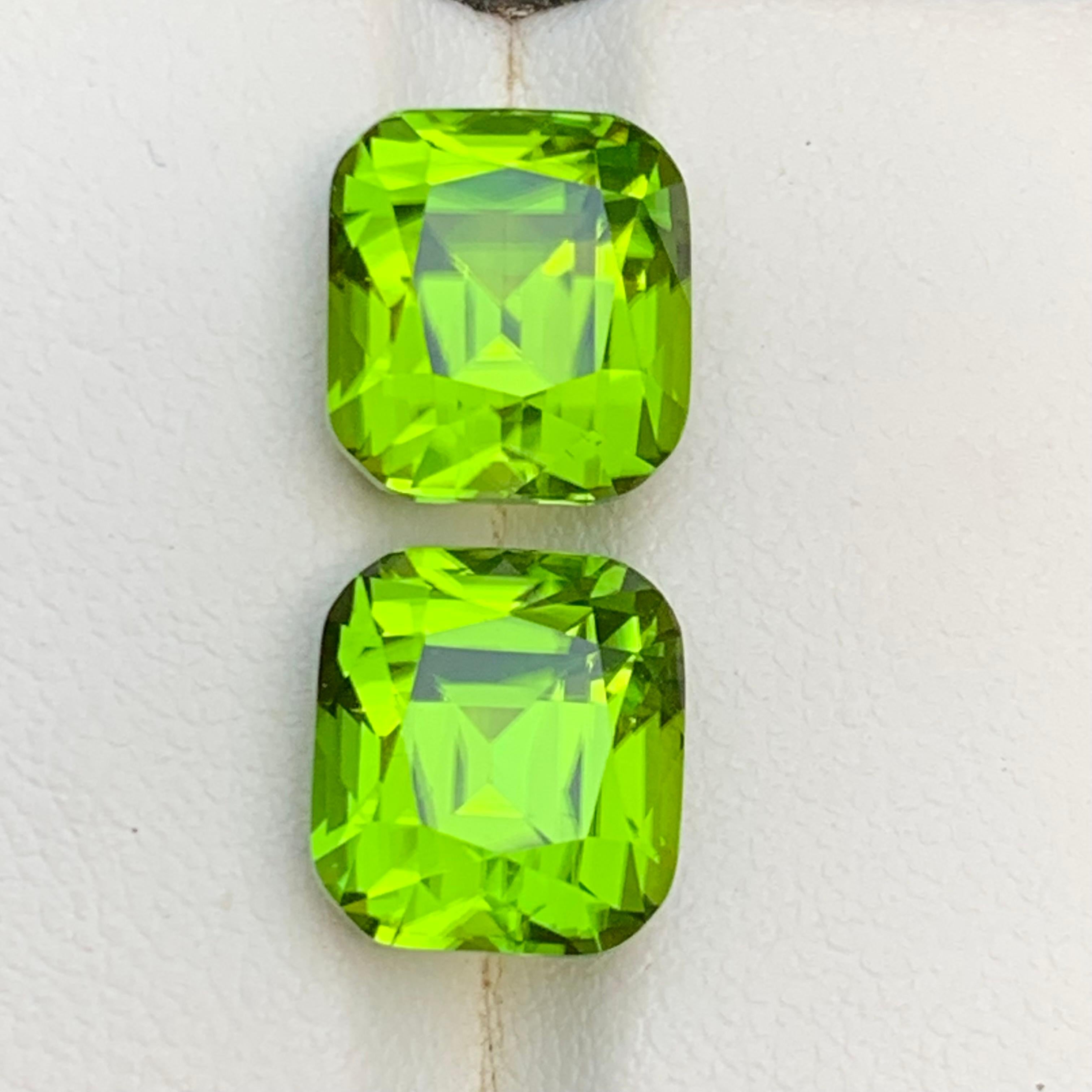 Boucles d'oreilles péridot vert vif pierres précieuses en vrac paire parfaite 13.91Ct-Jewell en vente 3