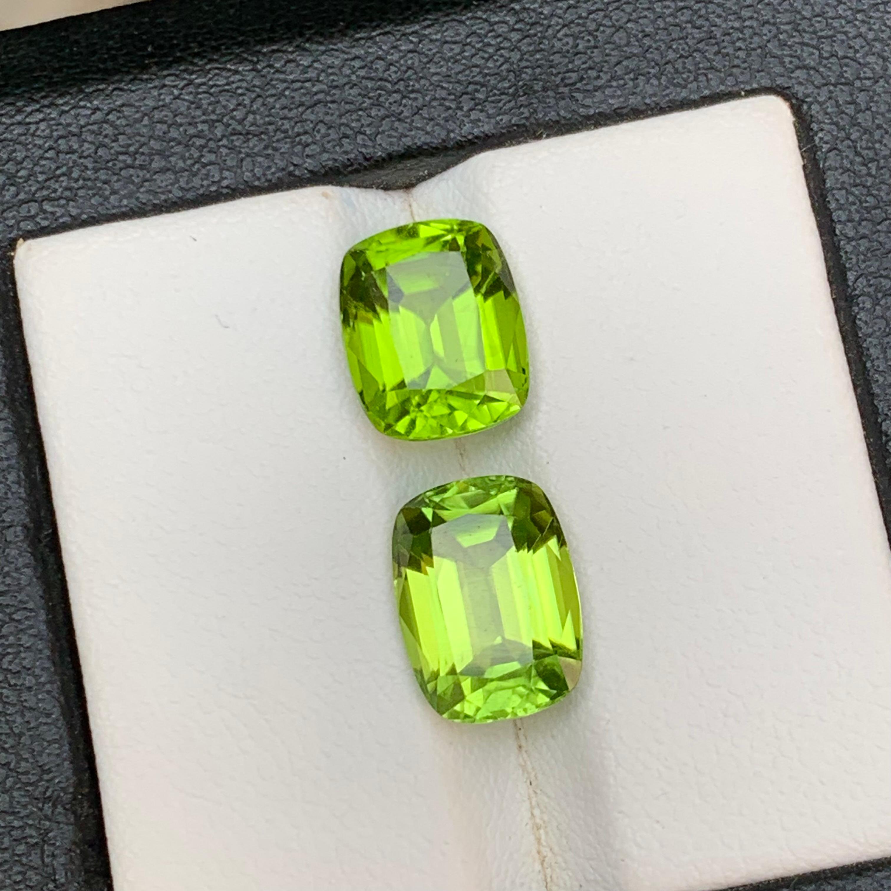 Boucles d'oreilles péridot naturel vert vif 7.86 Ct Oval CutJewelry Neuf - En vente à Peshawar, PK