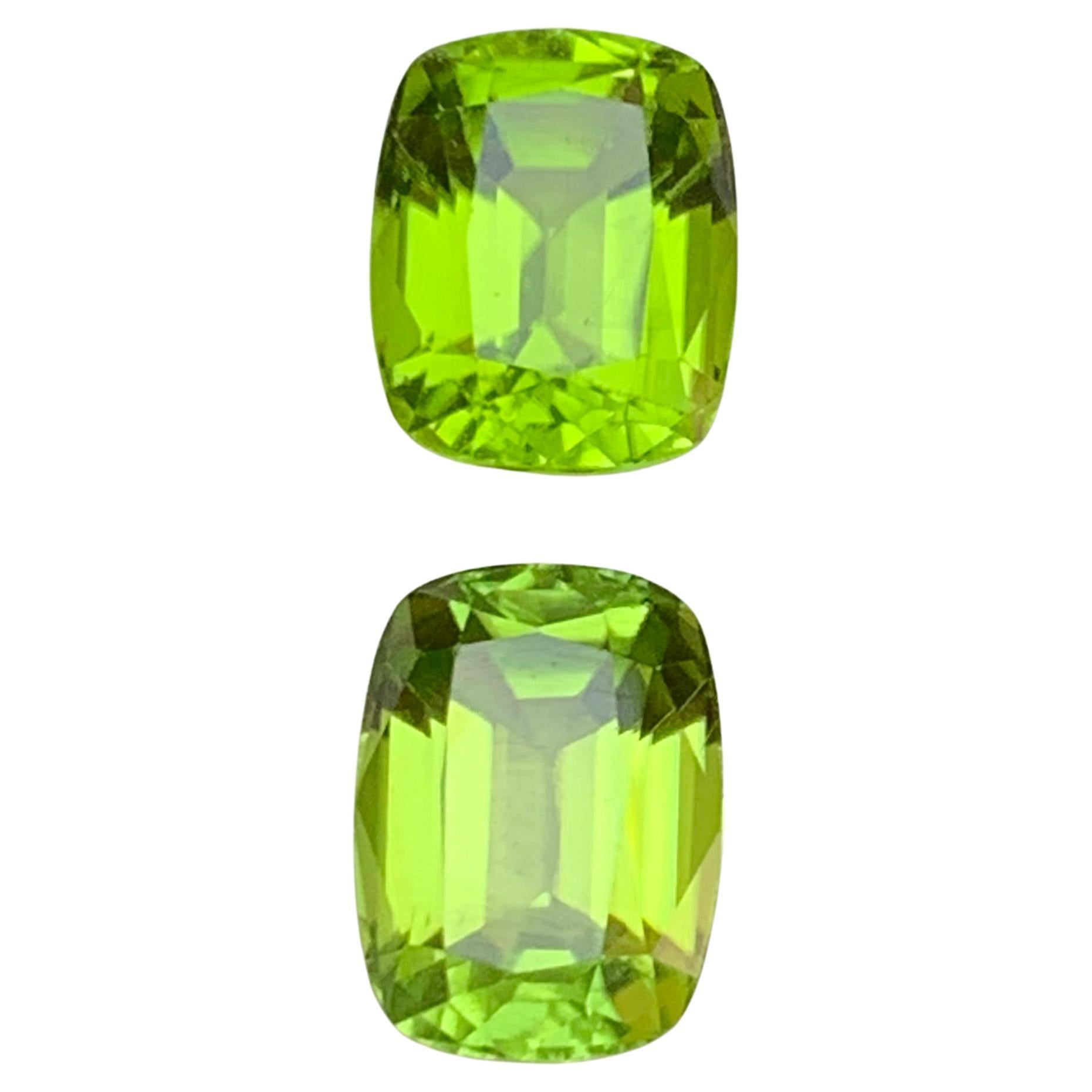 Boucles d'oreilles péridot naturel vert vif 7.86 Ct Oval CutJewelry en vente