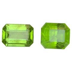 Vivid Green Natural Peridot Emerald Cut 10.61 Carat Loose Gemstones for Jewelry