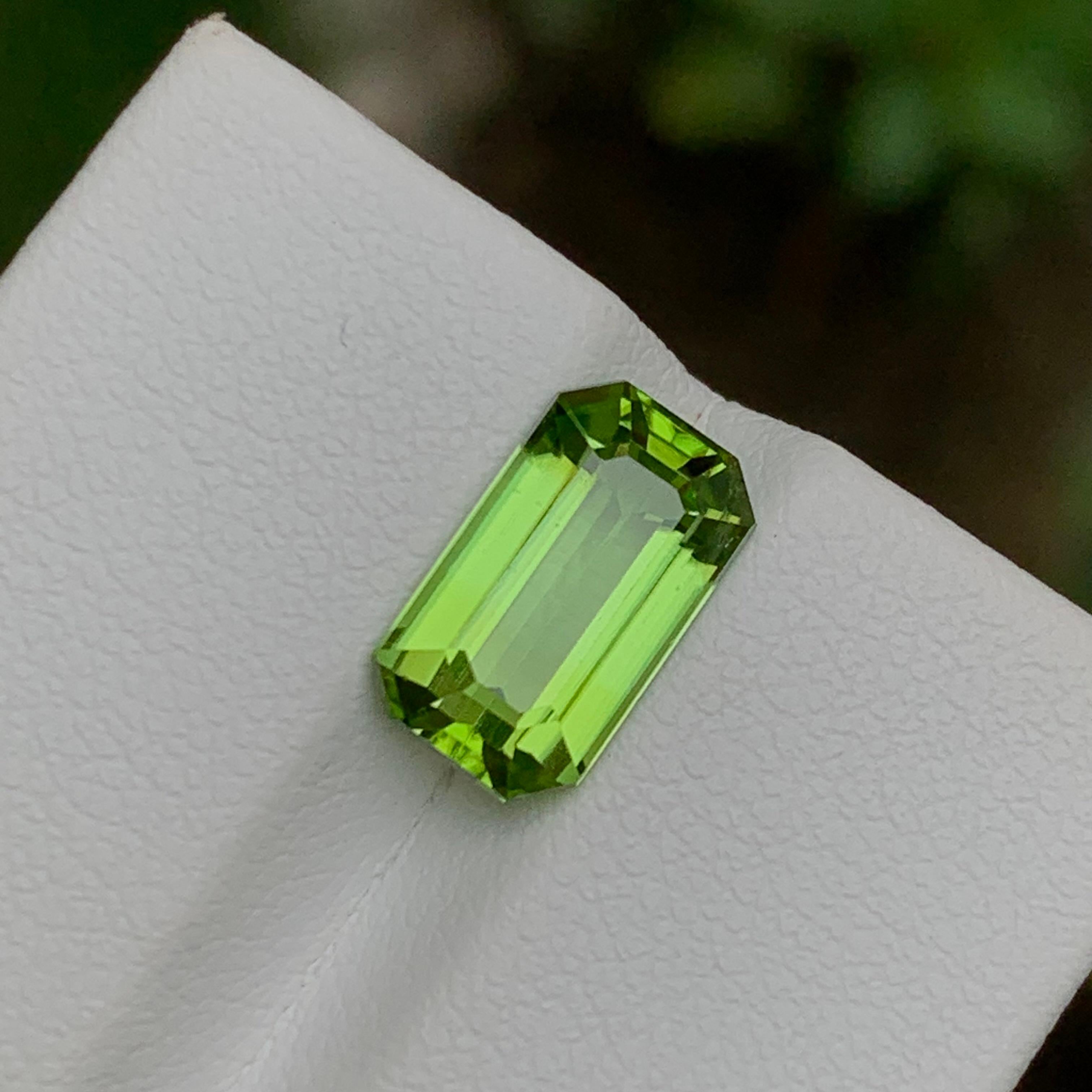 Vivid Green Natural Peridot Loose Gemstone from Kohistan Pakistan!!

💎 GEMSTONE TYPE: Peridot
⚖️ WEIGHT: 3.80 Carats
🪚 SHAPE & CUT: Step Emerald Cut
📏 SIZE (MM): 11.68 x 6.77 x 5.19
🌈 COLOR: Vivid Green
🔎 CLARITY: Eye Clean
🧪 TREATMENT: None