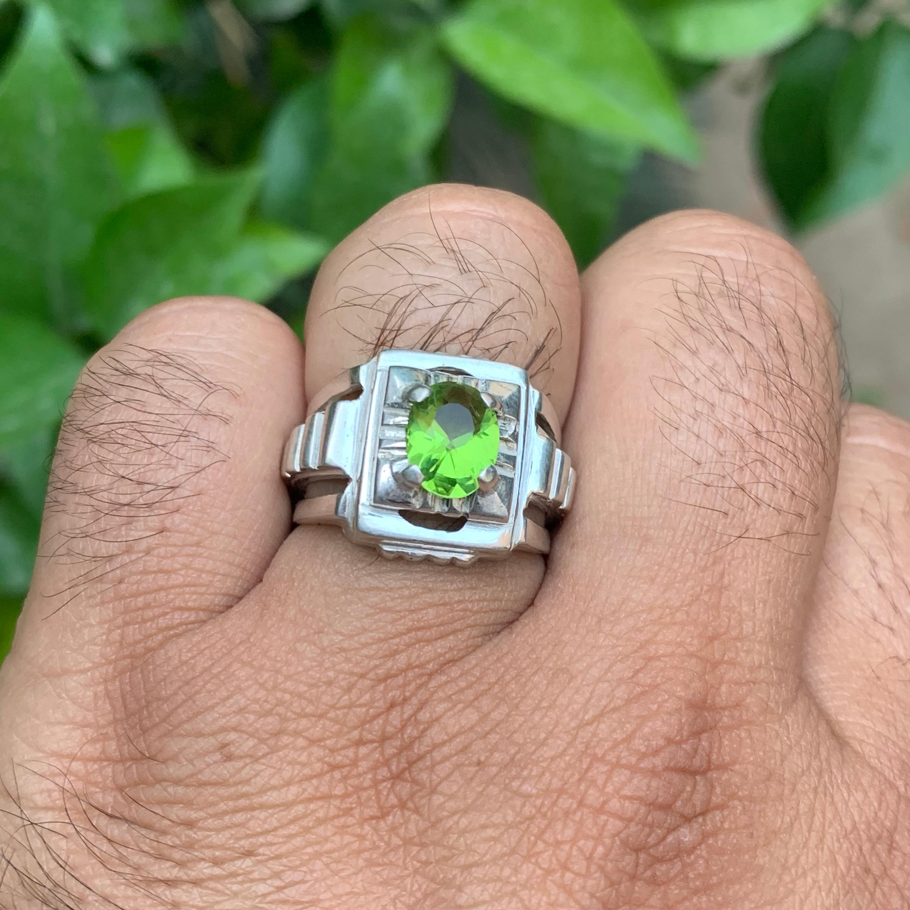 Vivid Green Natural Peridot Gemstone Ring 925 Sterling Silver 9 grams Size 10 US For Sale 6