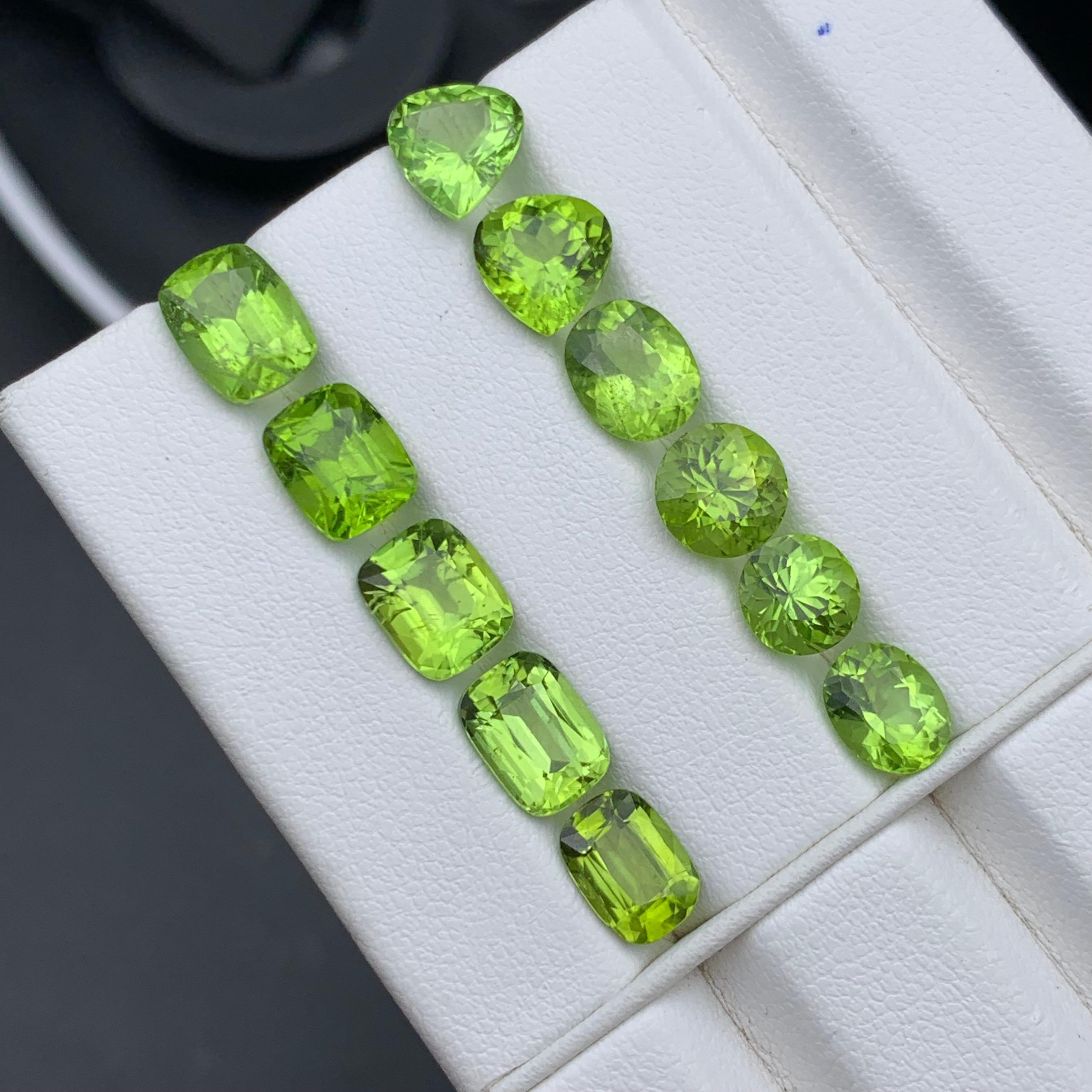 Vivid Green Natural Peridot Loose Gemstones Lot 19.30 Carat for Jewelry Making For Sale 1