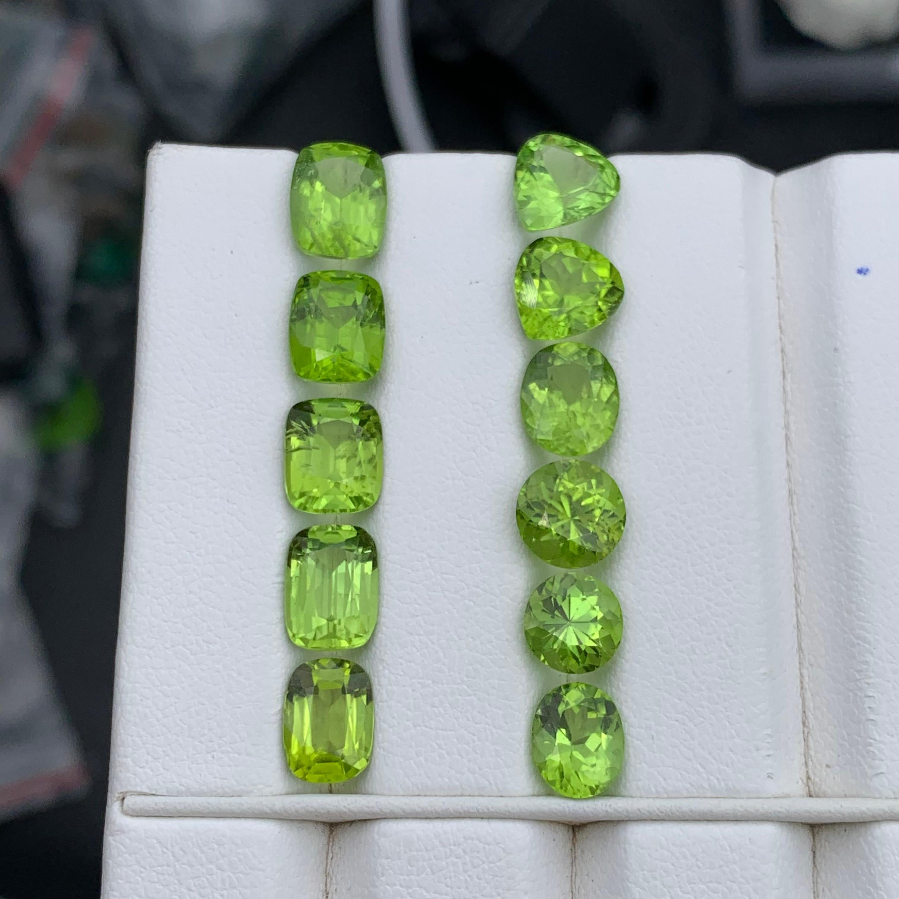 Vivid Green Natural Peridot Loose Gemstones Lot 19.30 Carat for Jewelry Making For Sale 2