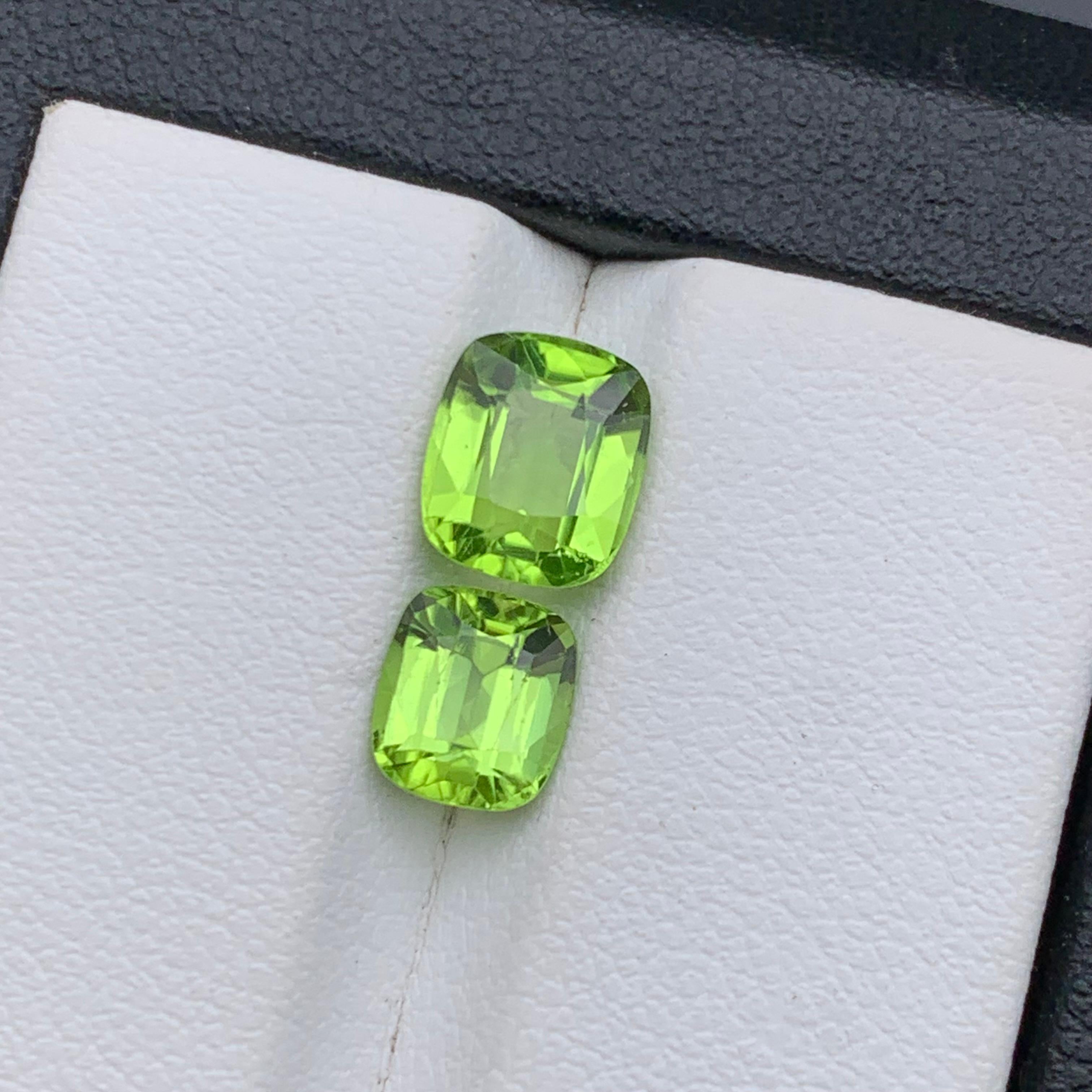 Vivid Green Natural Peridot Loose Gemstones Lot 3.20 Ct Cushion Cut for Jewelry For Sale 5