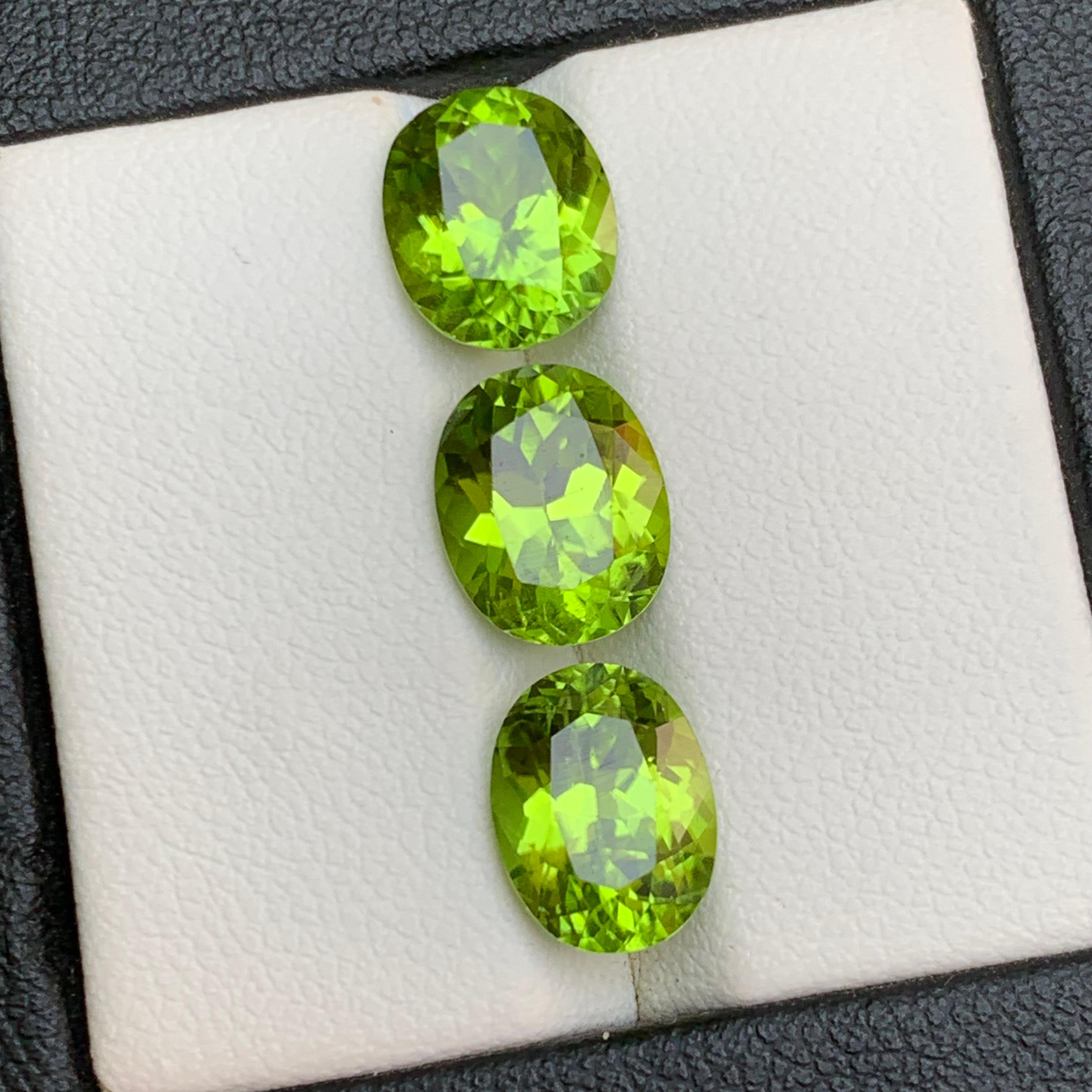 Lebendiges Grün Natürlicher Peridot Lose Edelsteine Los 9,05 Ct Oval Schliff für Schmuck Set im Angebot 2