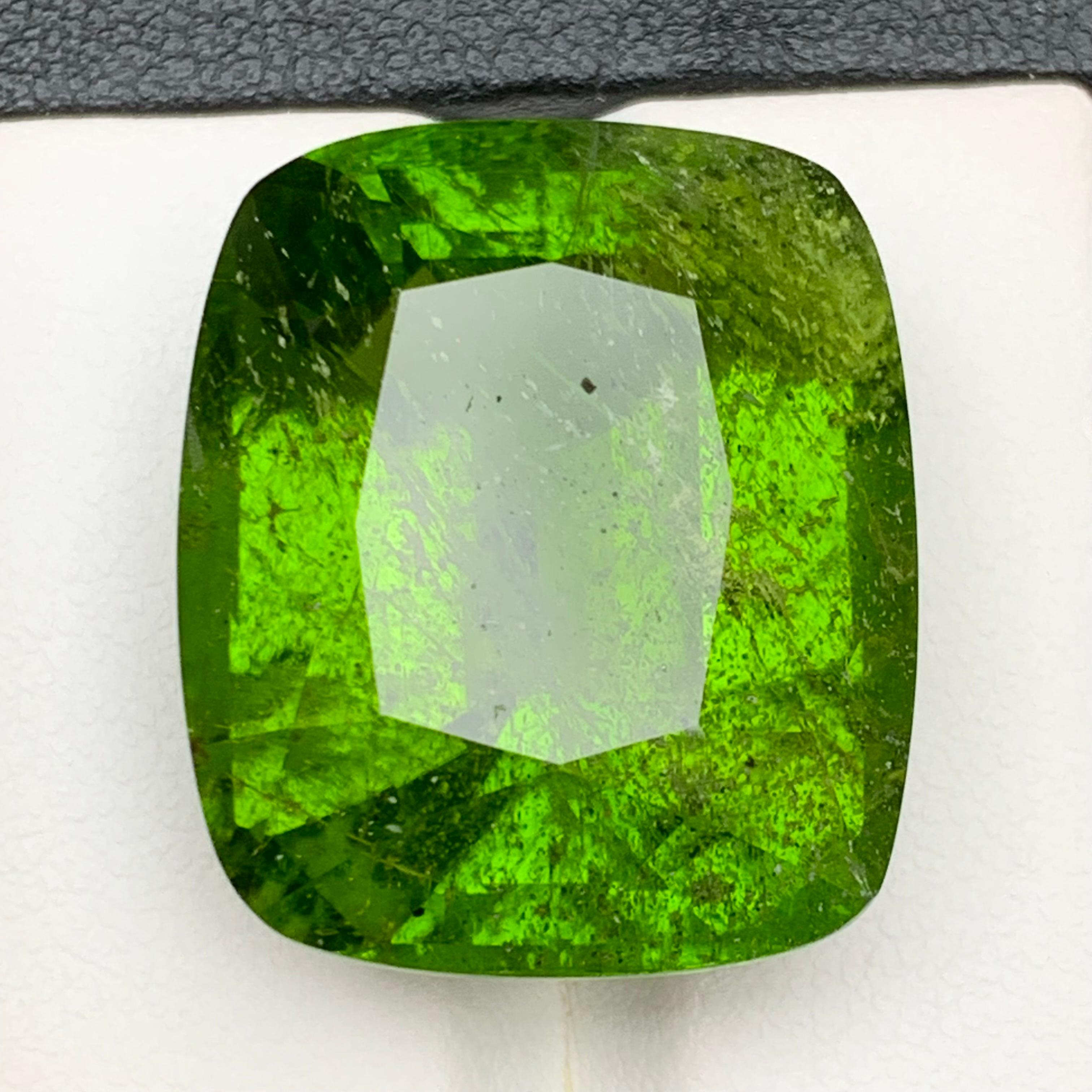 Big and Bold Large Size Vivid Green Natural Peridot Loose Gemstone for Necklace Pendant, Bracelet or any other Jewelry Setting- Cushion Cut Collection Piece!!

💎 GEMSTONE TYPE: Peridot 
⚖️ WEIGHT: 56.80 Carats
🪚 SHAPE & CUT: Cushion Cut
📏 SIZE
