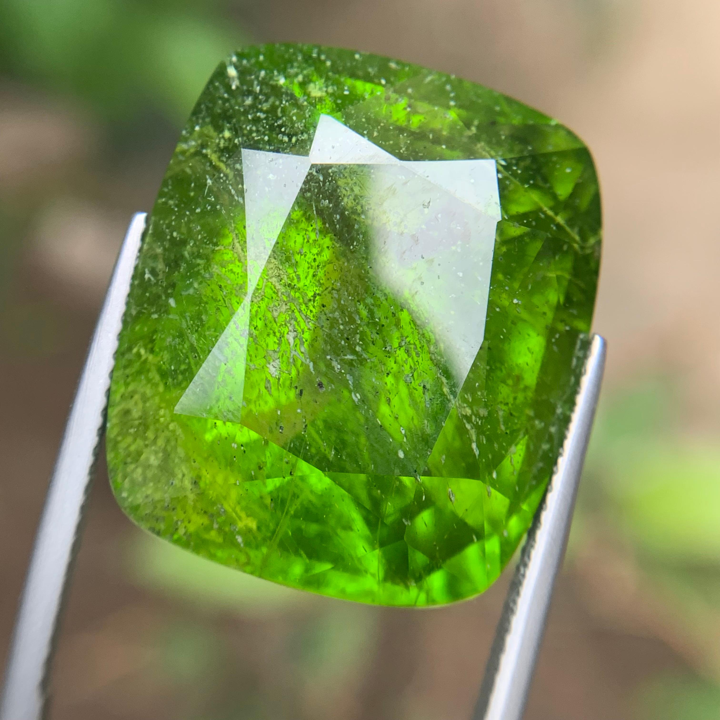 Women's or Men's Vivid Green Natural Peridot Necklace Pendant Loose Gemstone 56.80 Ct Cushion Cut For Sale