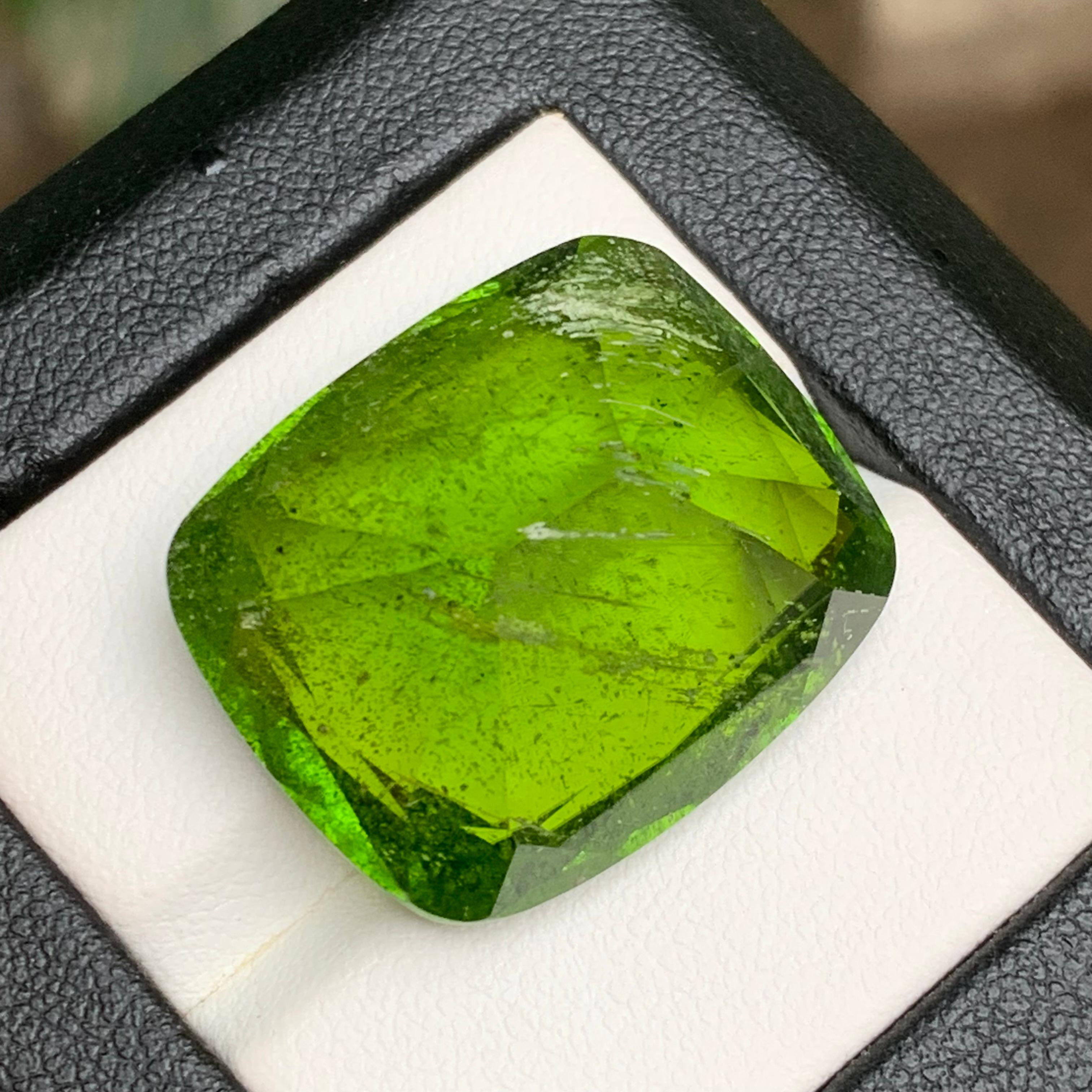 Vivid Green Natural Peridot Necklace Pendant Loose Gemstone 56.80 Ct Cushion Cut For Sale 3