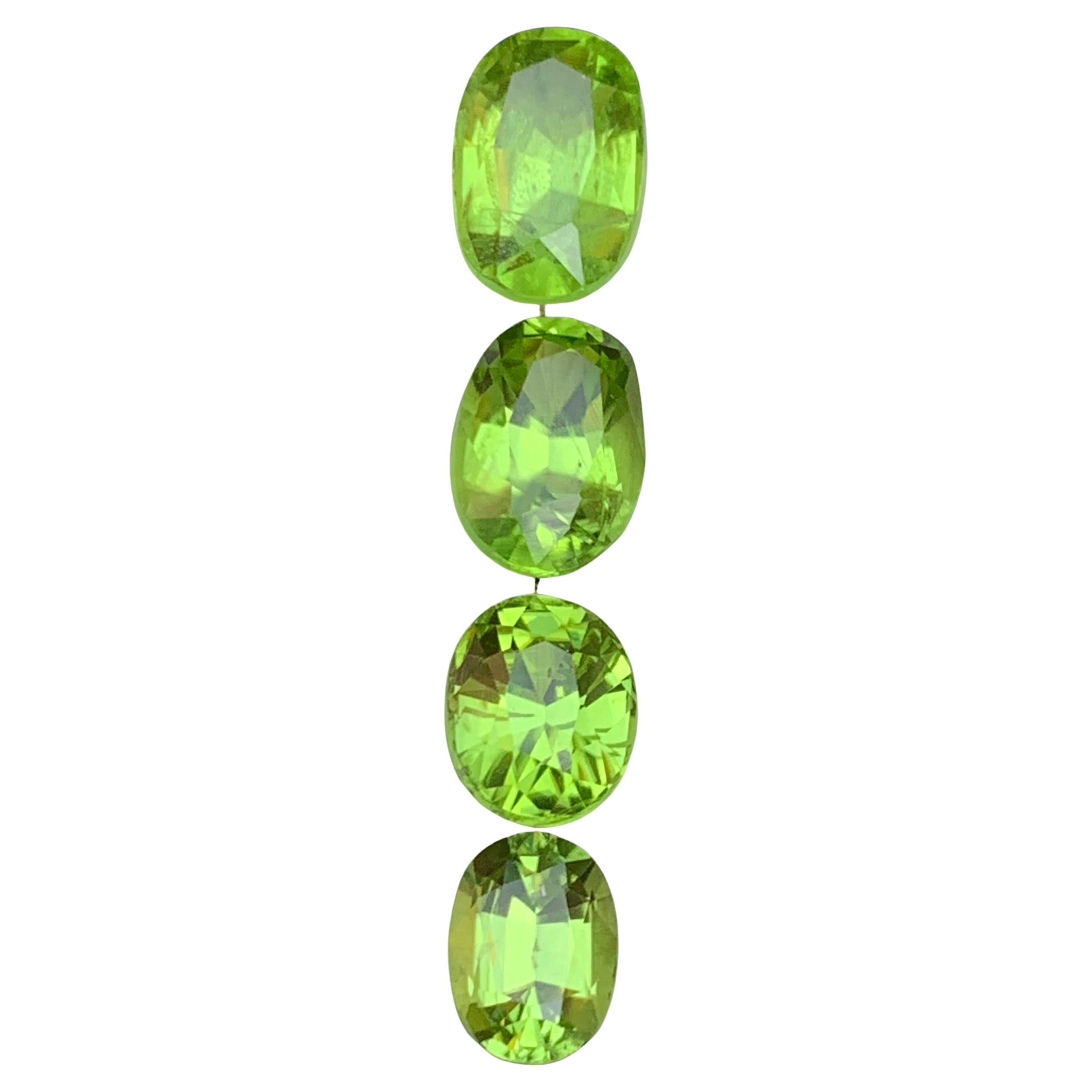 Vivid Green Natural Peridot Oval Cut 8 Carat Loose Gemstone Parcel for Jewelry For Sale