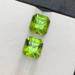 Peridoto naturale di colore verde vivo con taglio ottagonale da 4.50 carati, Pakistan