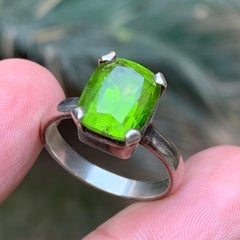 Lebendiger grüner Peridot Ring in 925 Sterling Silber - Handgefertigter Cocktail Ring