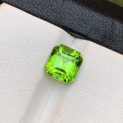 Vivid Green Natural Peridot Ring Loose Gemstone 2.60 Ct Asscher Cut for Jewelry
