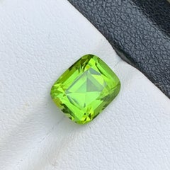 Vivid Green Natural Peridot Ring Loose Gemstone 3 Ct Cushion Cut for Jewelry
