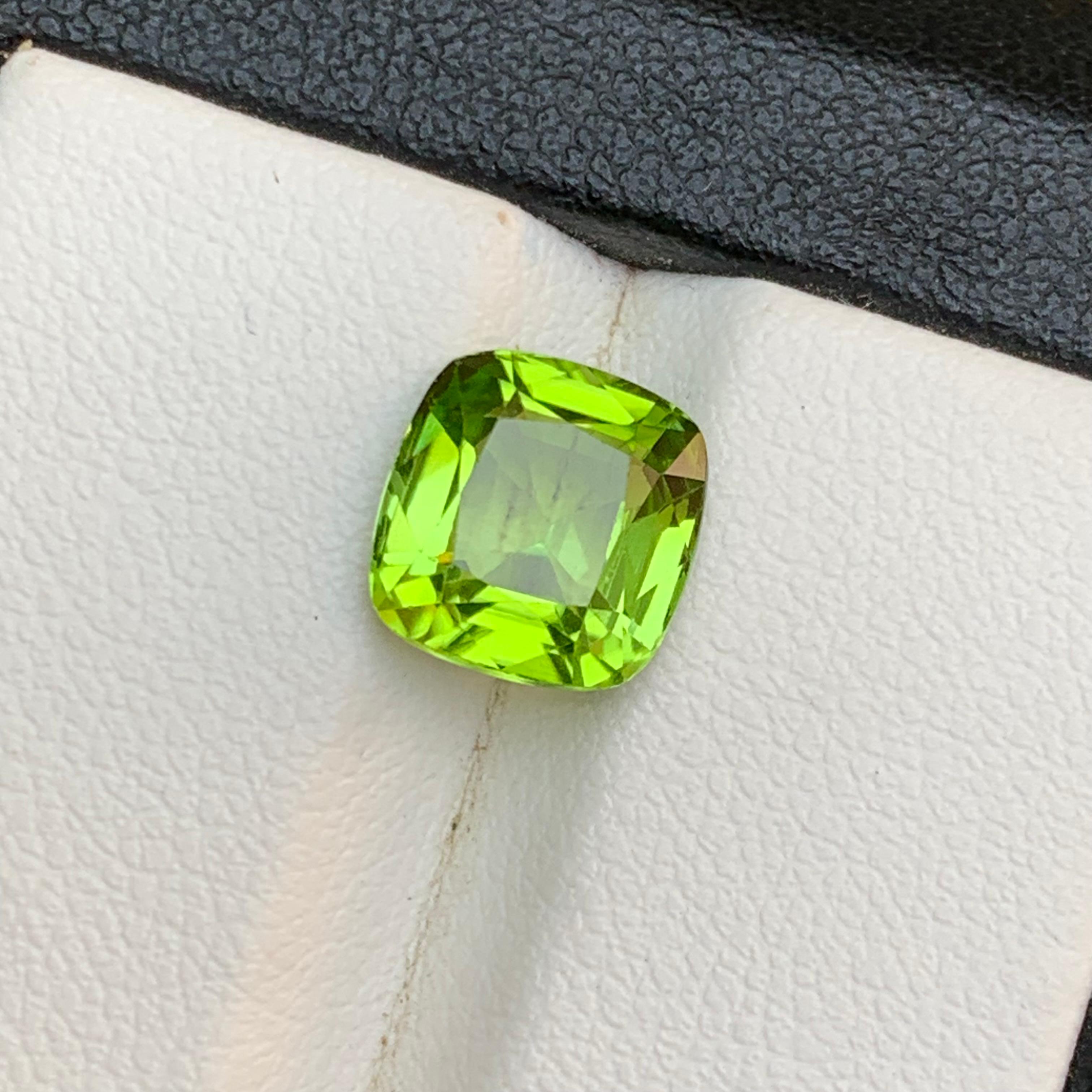 Vivid Green Natural Peridot Ring Lose Edelstein 3,36 Ct Square Cushion-Schmuck im Angebot 3