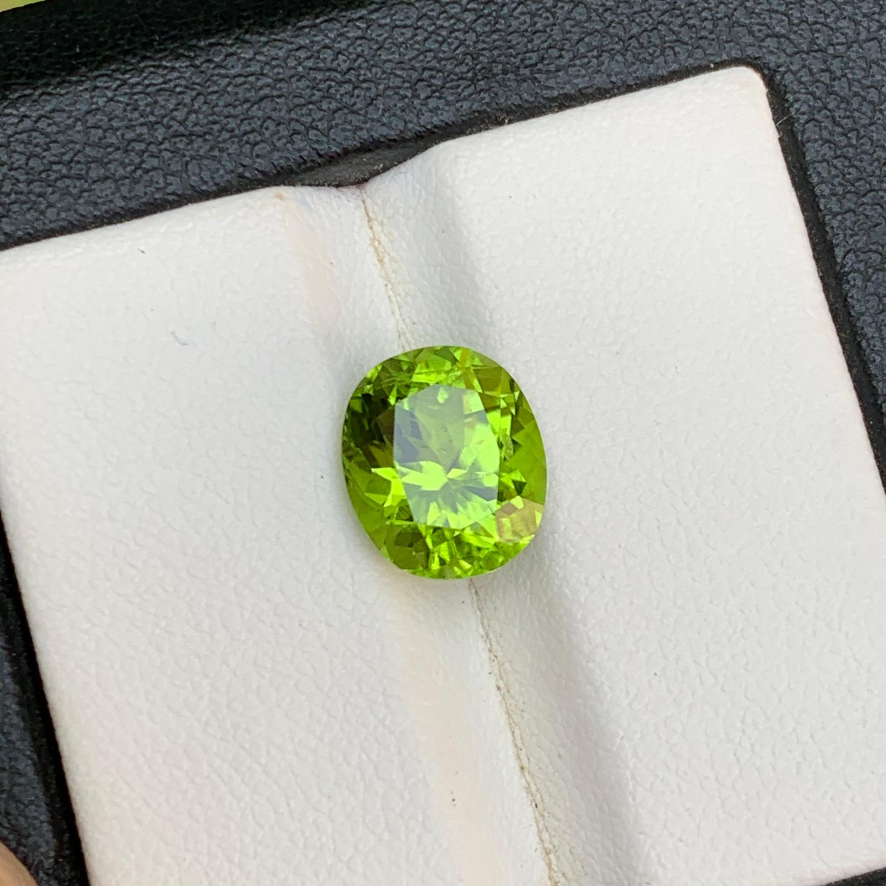 Vivid Green Natural Peridot Ring Lose Edelstein 3,46 Ct Oval Schliff für Schmuck im Angebot 6
