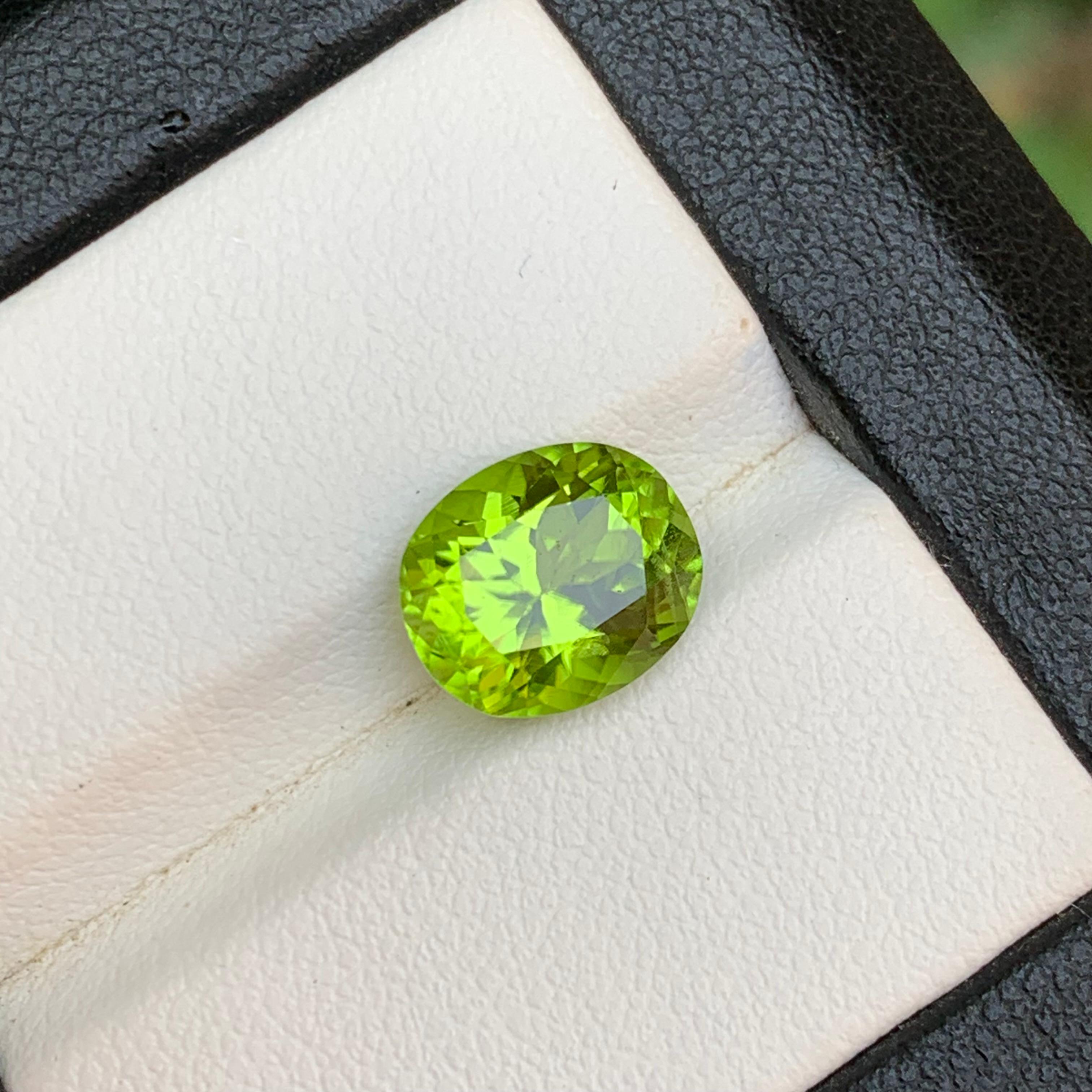 Vivid Green Natural Peridot Ring Lose Edelstein 3,46 Ct Oval Schliff für Schmuck im Angebot 7