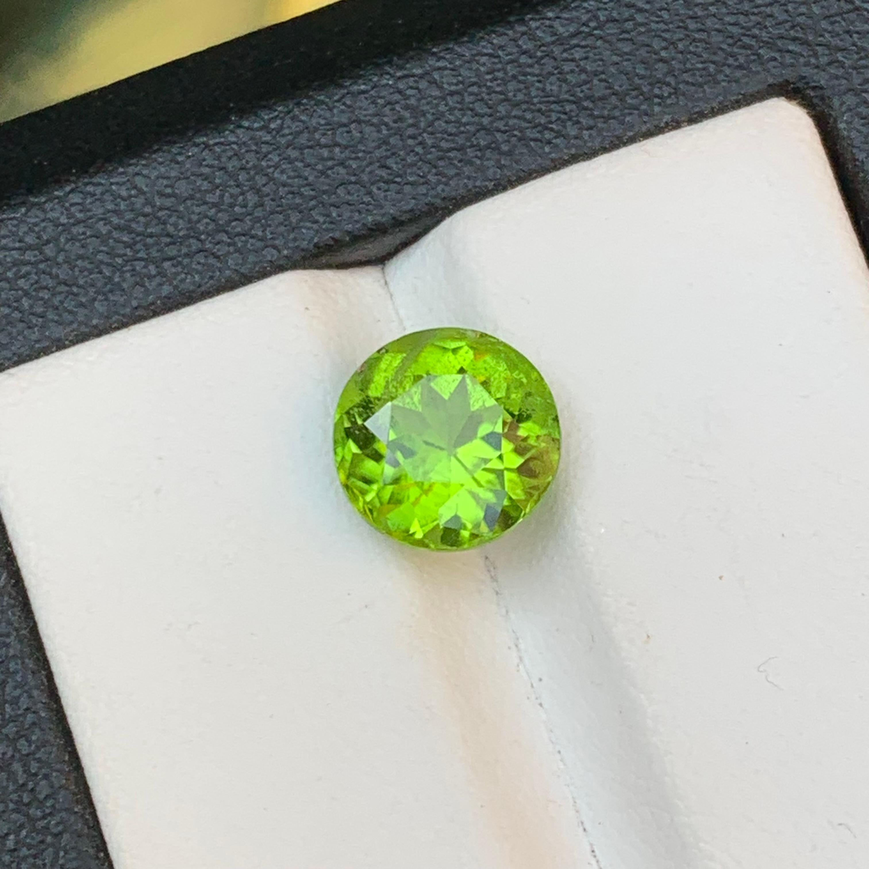 Vivid Green Natural Peridot Ring Loose Gemstone 3.60Ct Round Brilliant Cut-Jewel (bague en péridot naturel vert vif) en vente 5