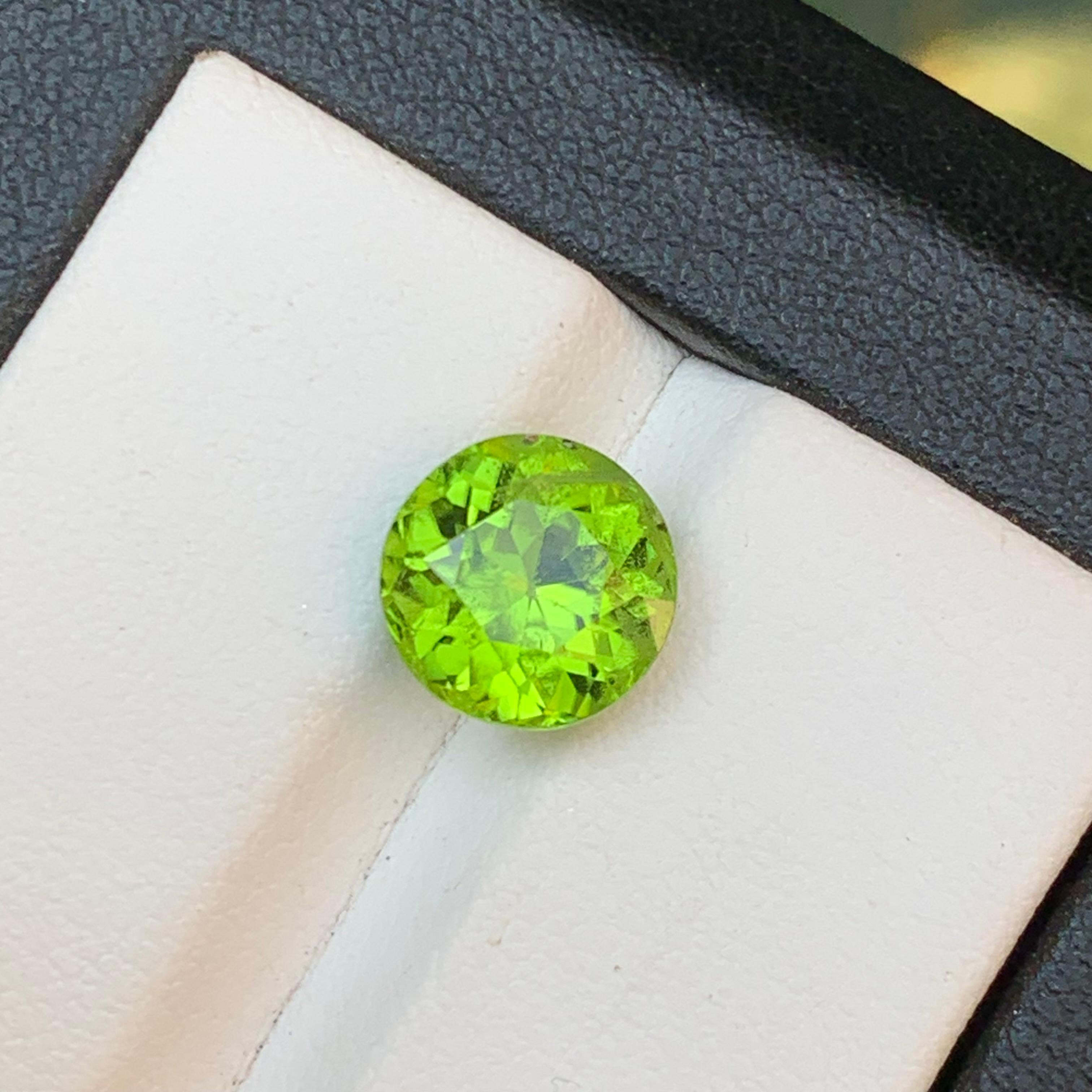 Vivid Green Natural Peridot Ring Loose Gemstone 3.60Ct Round Brilliant Cut-Jewel (bague en péridot naturel vert vif) en vente 2