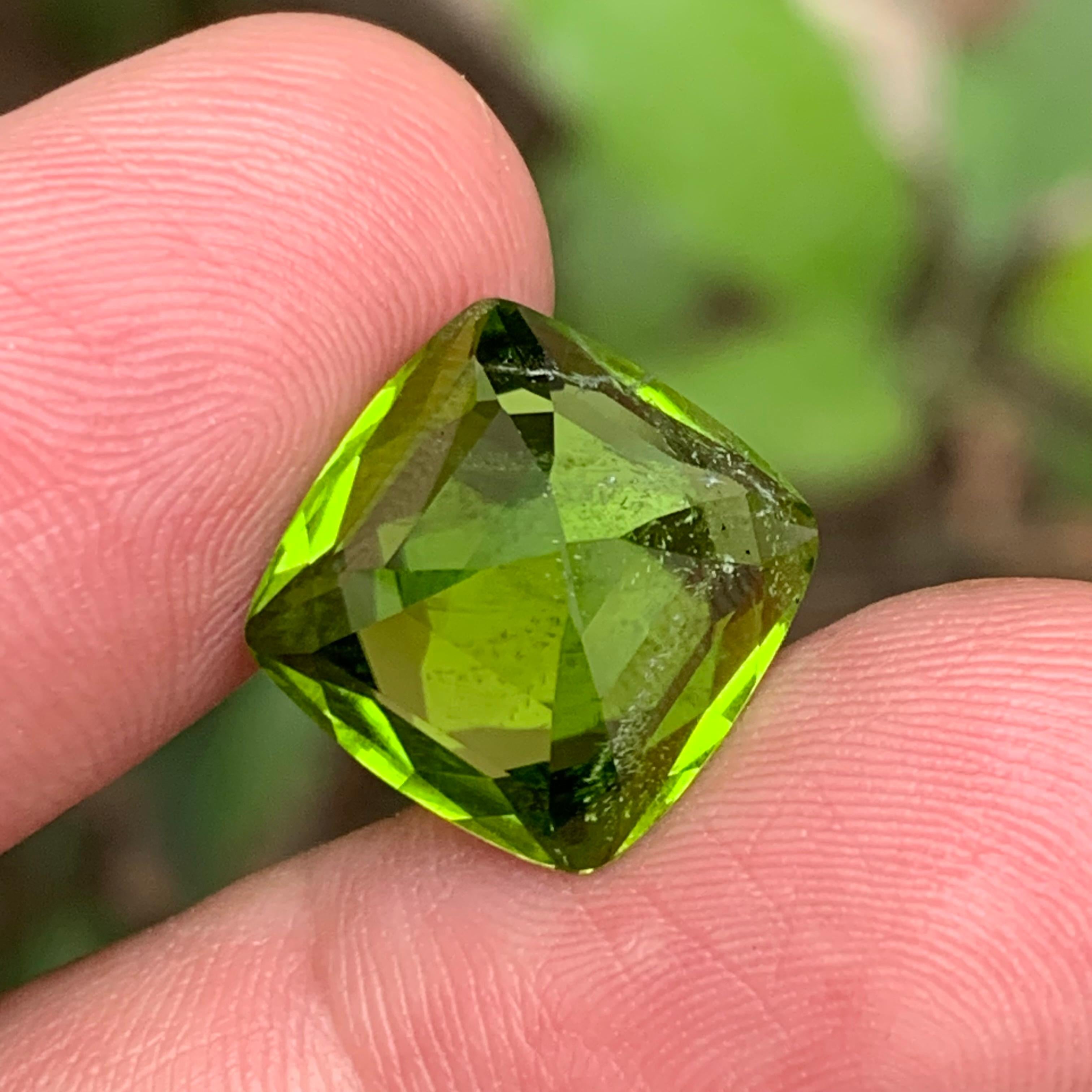 Vivid Green Natural Peridot Ring, Pendant Gemstone 12.10 Ct Cushion Cut-Jewelry For Sale 4