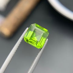 Vivid Green Natural Peridot Ring, Pendant Loose Gemstone 3.40 Ct Asscher Cut