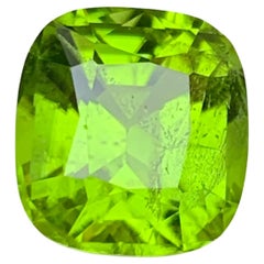 Vivid Green Natural Peridot Ring, Loose Gemstone 5.85 Carat Cushion Cut (bague, pendentif, pierre précieuse)