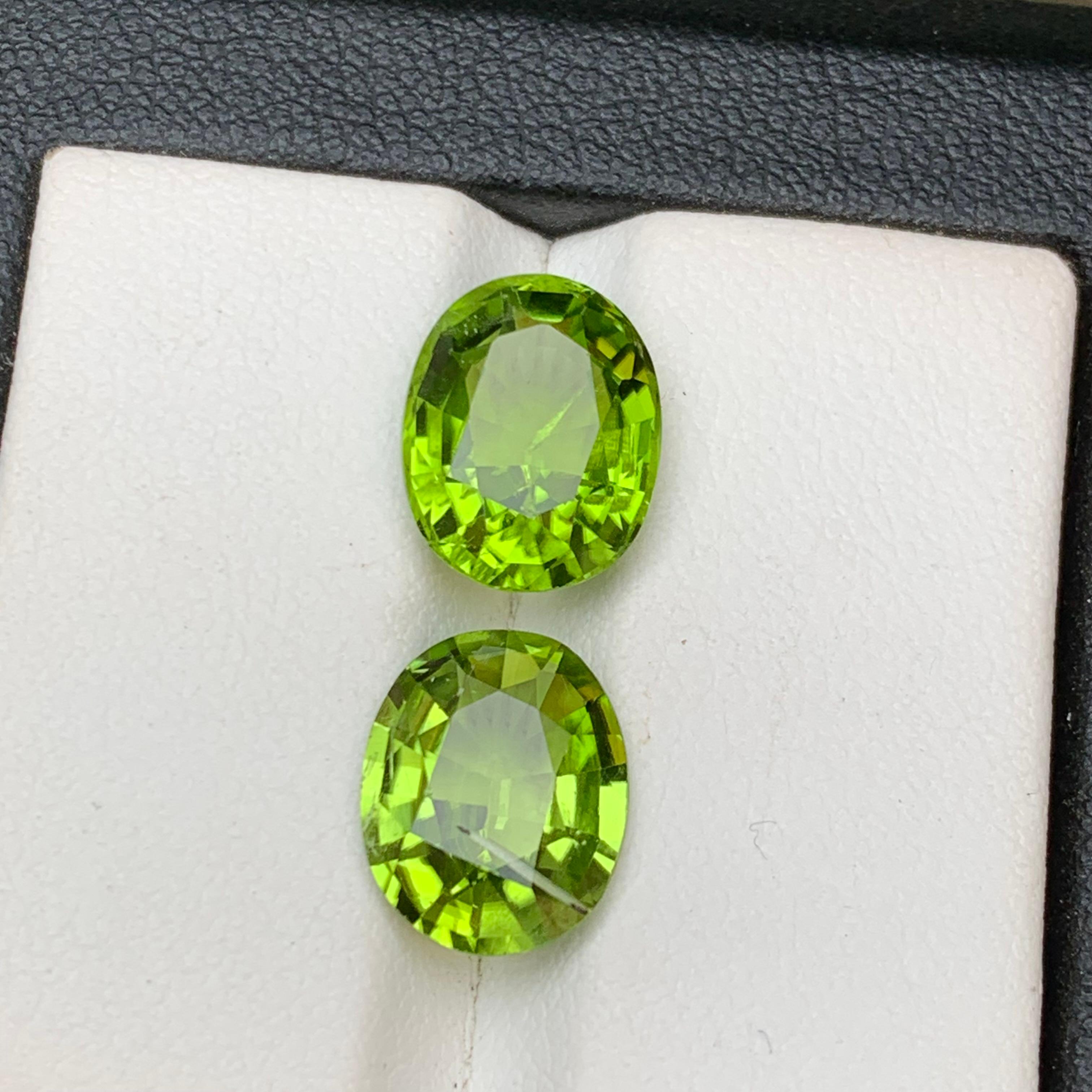Vivid Green Natural Peridot Rings, Earrings Loose Gemstones 7.20Ct Oval Cushion For Sale 5