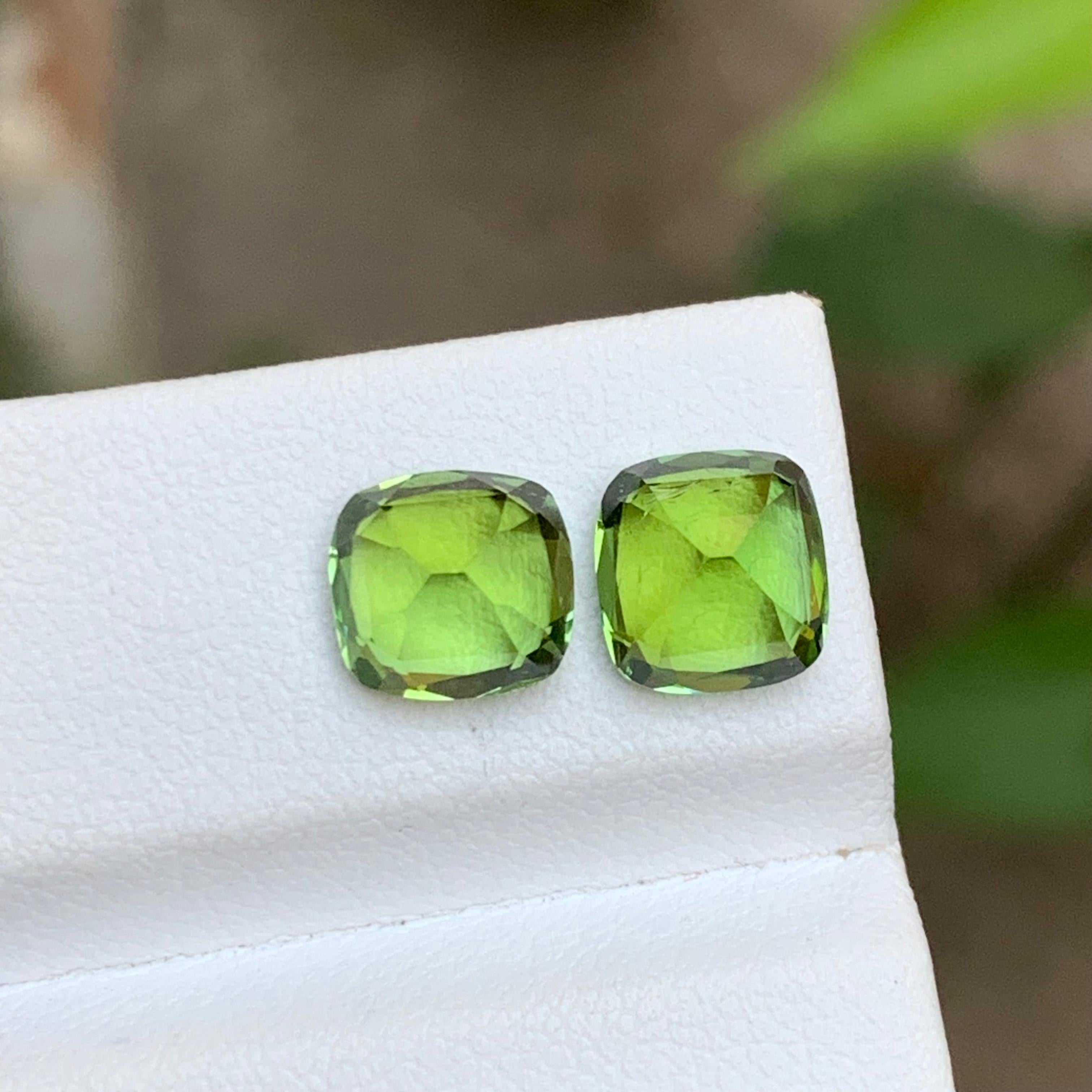Vivid Green Natural Tourmaline Earrings Gemstones 4.35 Ct Cushion Cut  Joaillerie en vente 5