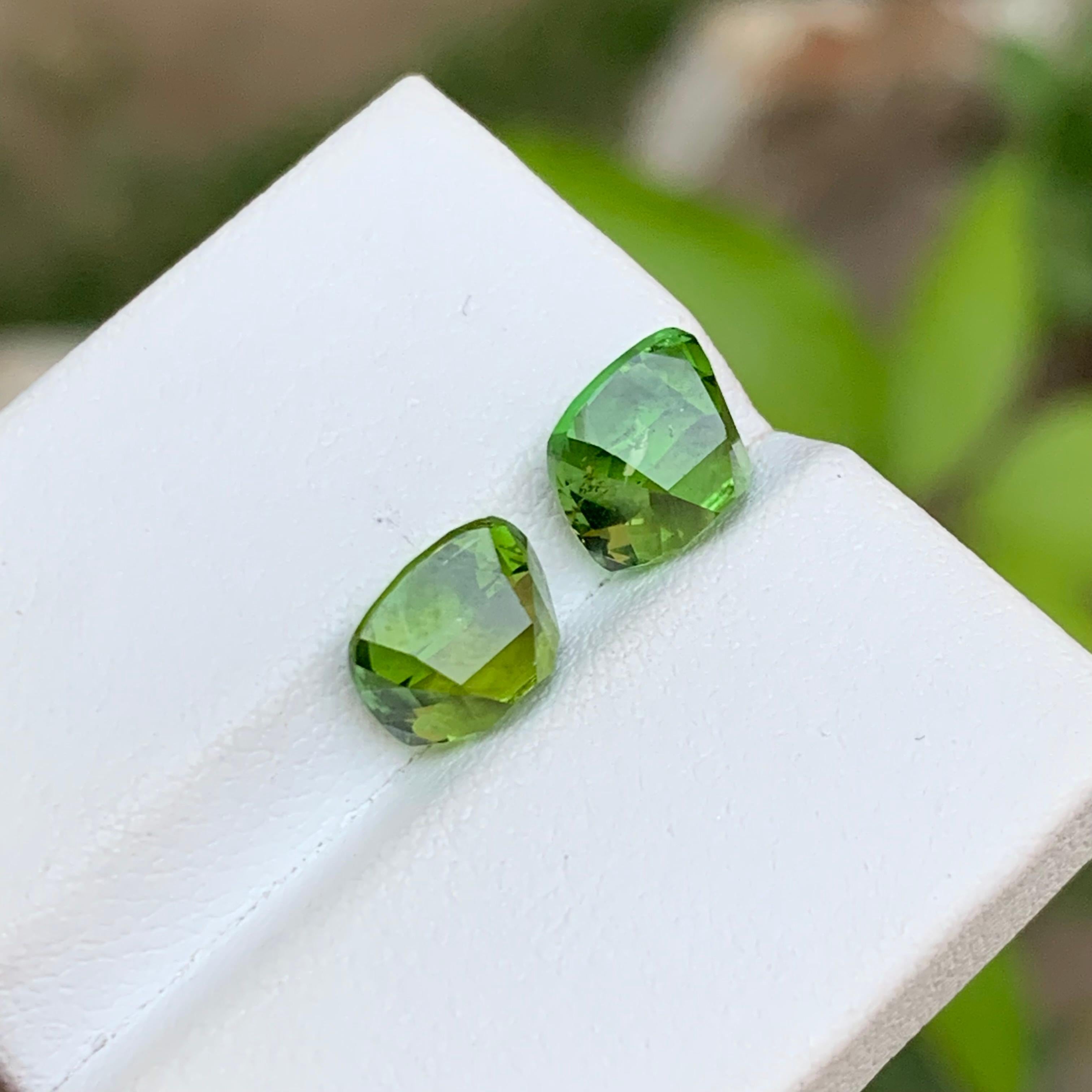 Vivid Green Natural Tourmaline Earrings Gemstones 4.35 Ct Cushion Cut  Joaillerie Neuf - En vente à Peshawar, PK