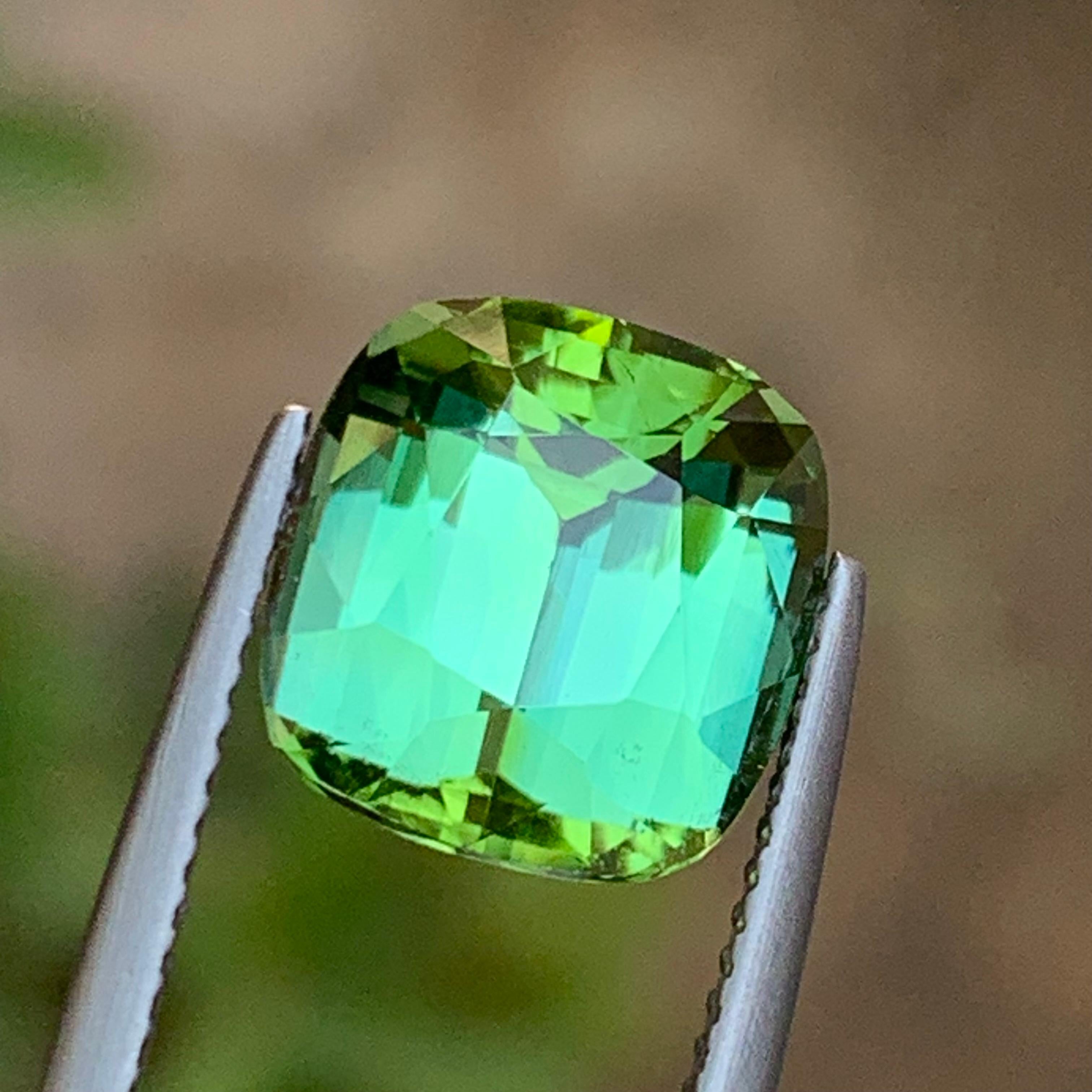 Vivid Green Natural Tourmaline Gemstone 5.75Ct Cushion Cut  Ring, Pendant Jewel For Sale 5