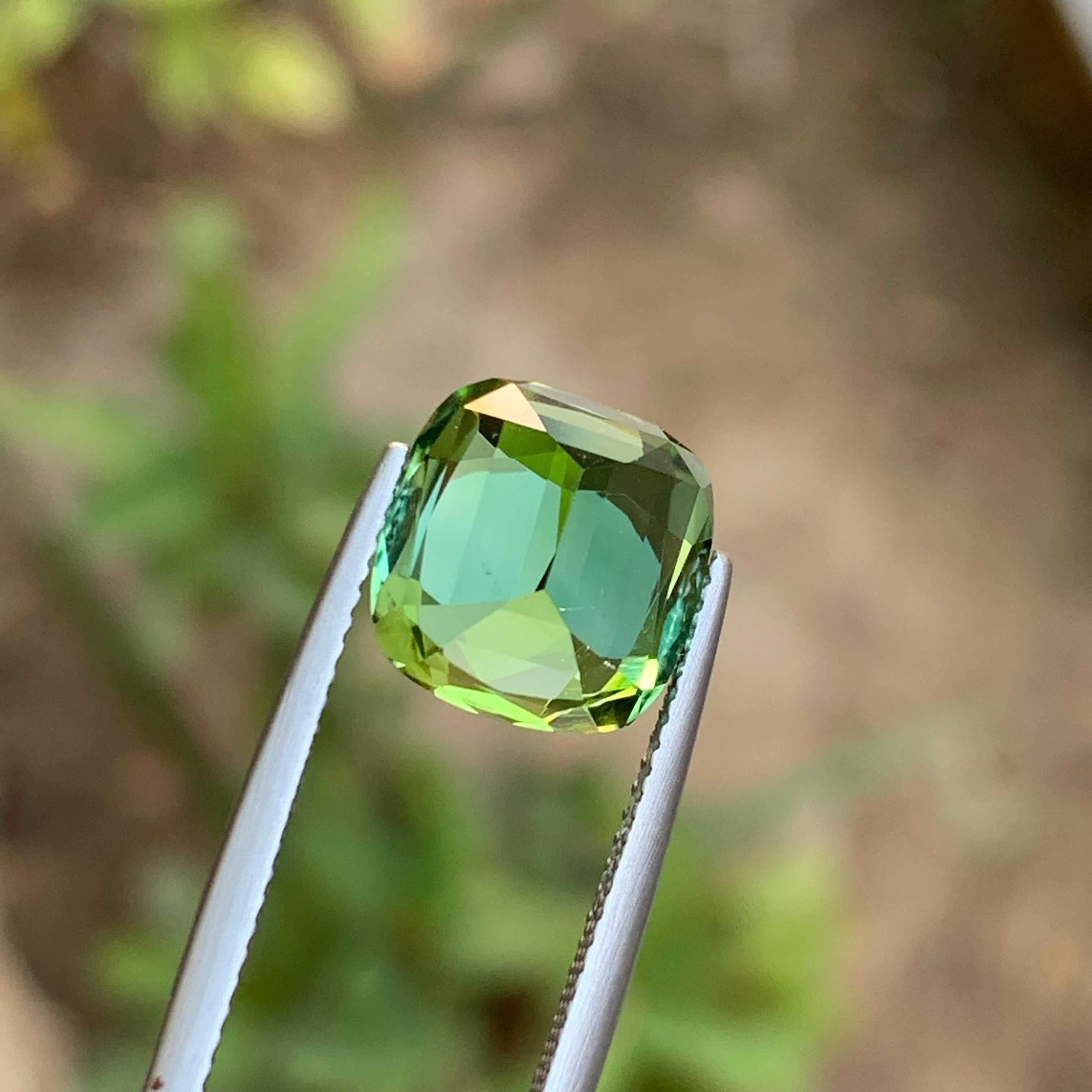 Vivid Green Natural Tourmaline Gemstone 5.75Ct Cushion Cut  Ring, Pendant Jewel For Sale 3