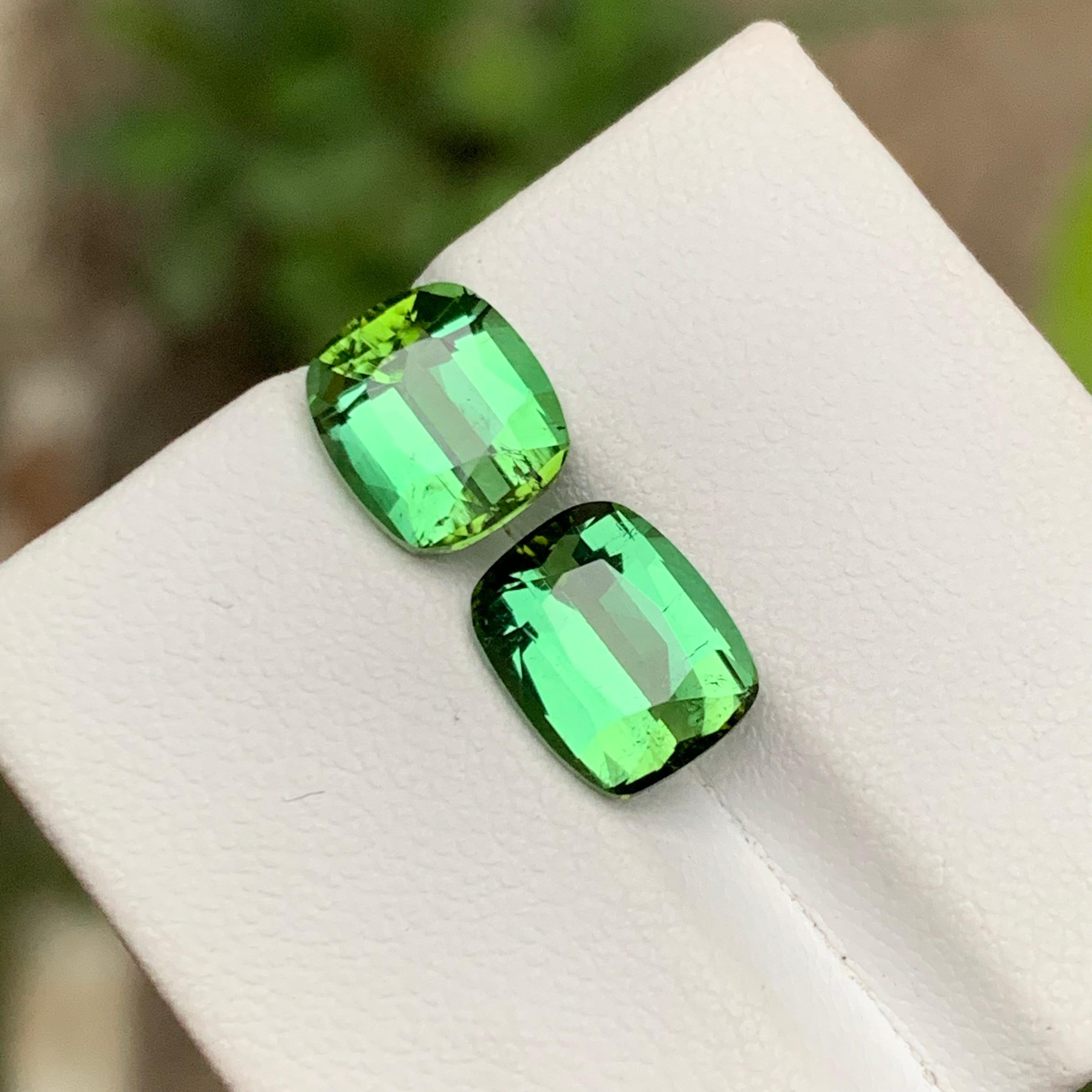 Vivid Green Natural Turmalin Edelsteine Set 5,35 Ct Kissenschliff für Schmuck (Zeitgenössisch) im Angebot