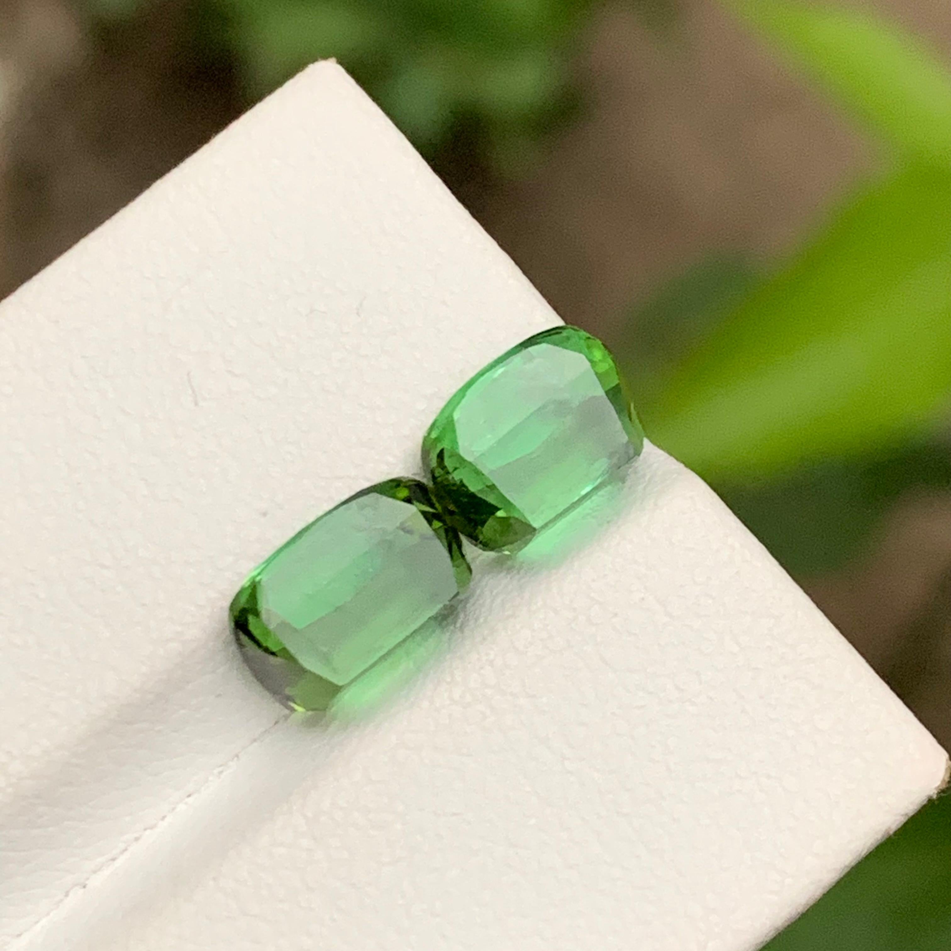 Vivid Green Natural Turmalin Edelsteine Set 5,35 Ct Kissenschliff für Schmuck für Damen oder Herren im Angebot