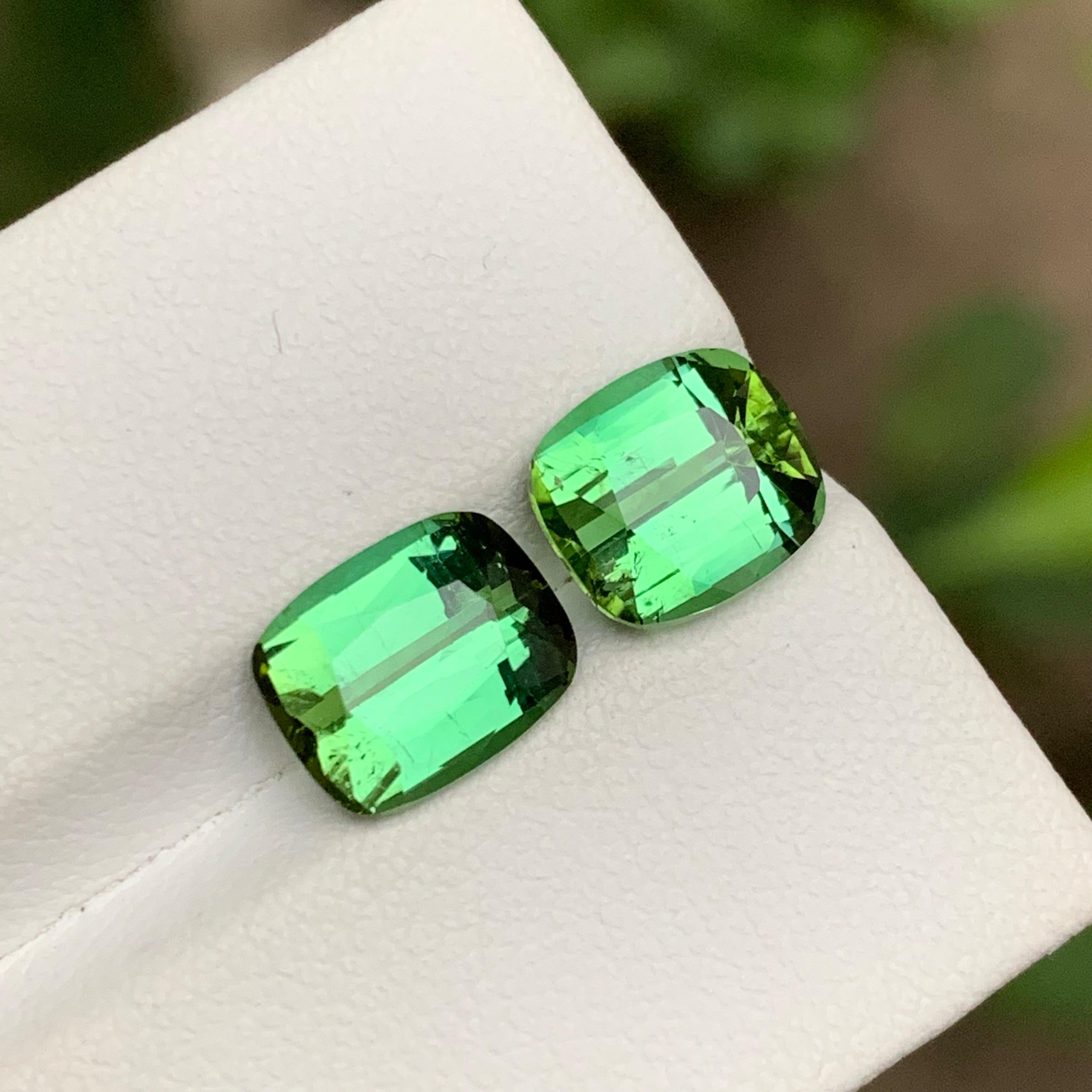 Vivid Green Natural Turmalin Edelsteine Set 5,35 Ct Kissenschliff für Schmuck im Angebot 3