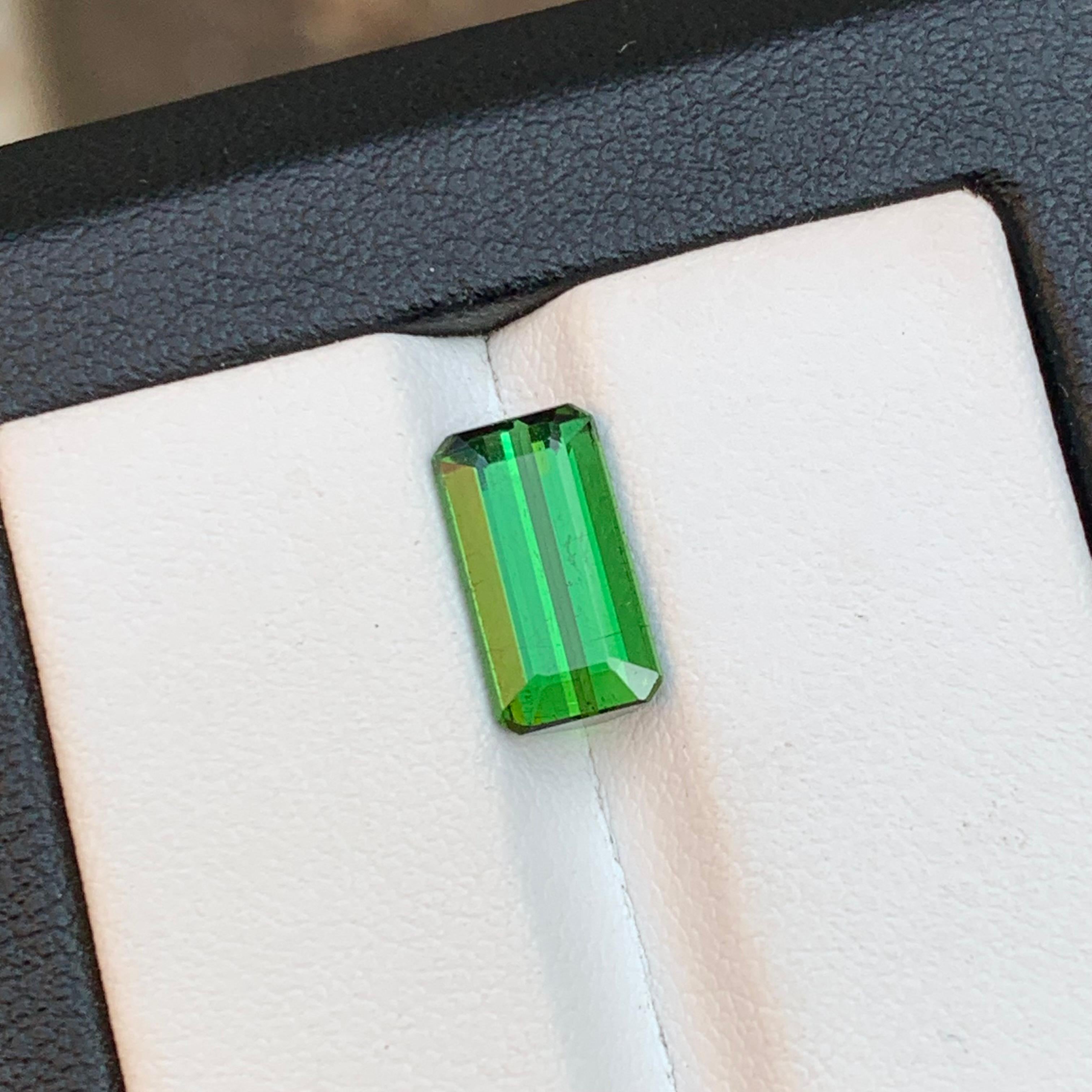 Vivid Green Natural Tourmaline Ring Loose Gemstone 2.65 Ct Emerald Cut-Jewelry For Sale 6