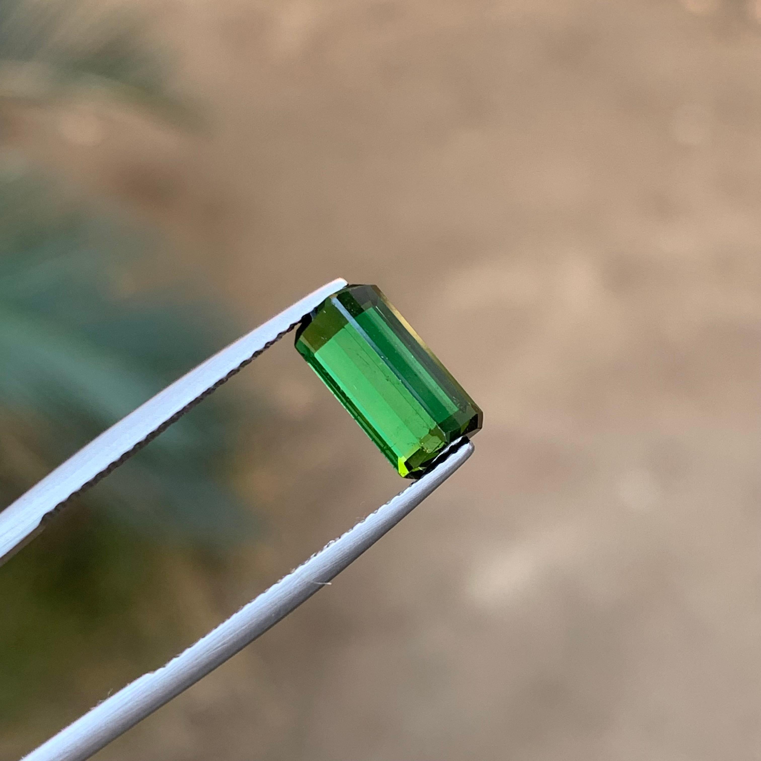Vivid Green Natural Tourmaline Ring Loose Gemstone 2.65 Ct Emerald Cut-Jewelry For Sale 1