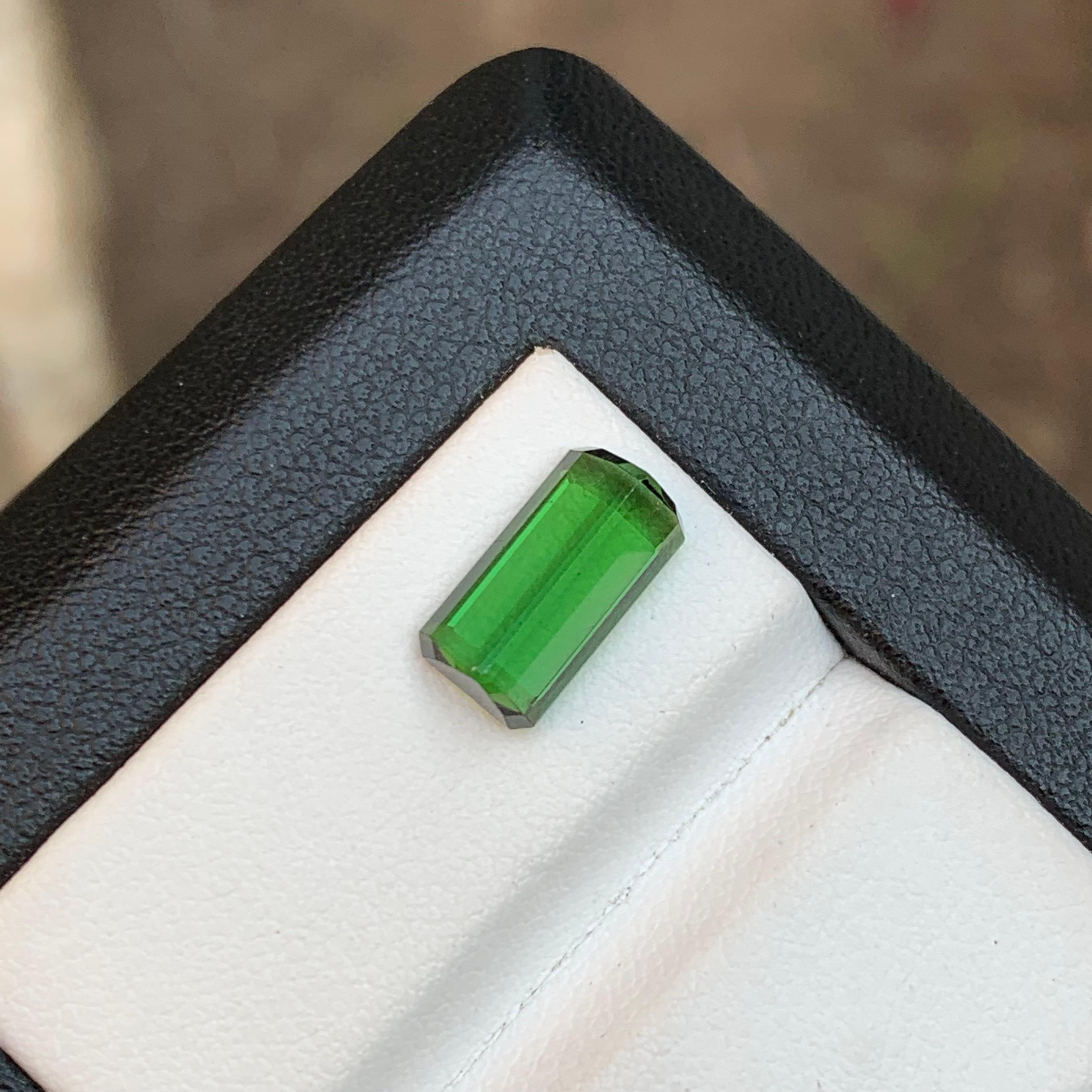 Vivid Green Natural Tourmaline Ring Loose Gemstone 2.65 Ct Emerald Cut-Jewelry For Sale 4