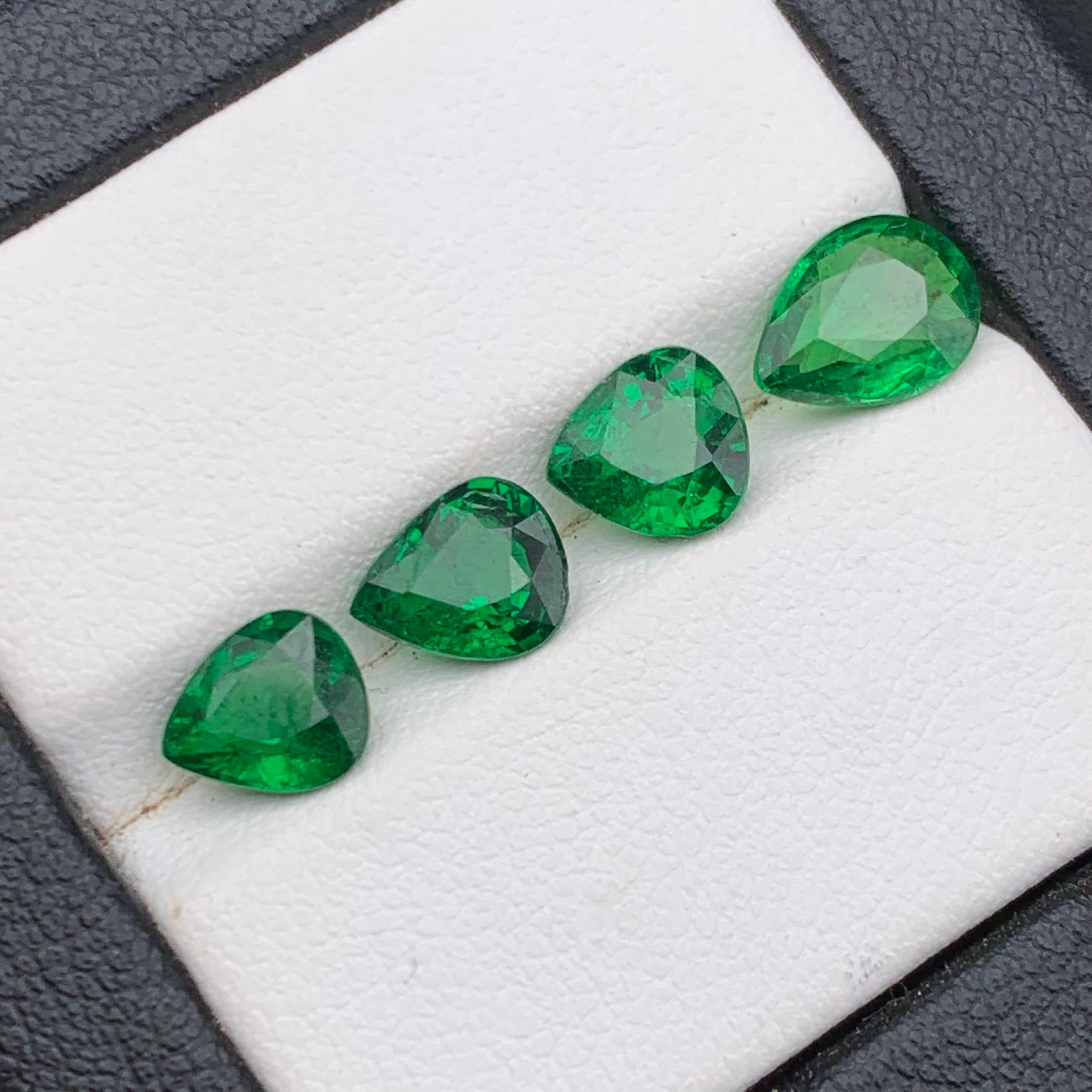 Lebendiges Grün Natürlicher Tsavorit Loser Edelstein Lot 4.6Ct Birnenschliff für Ring-Schmuck im Angebot 2