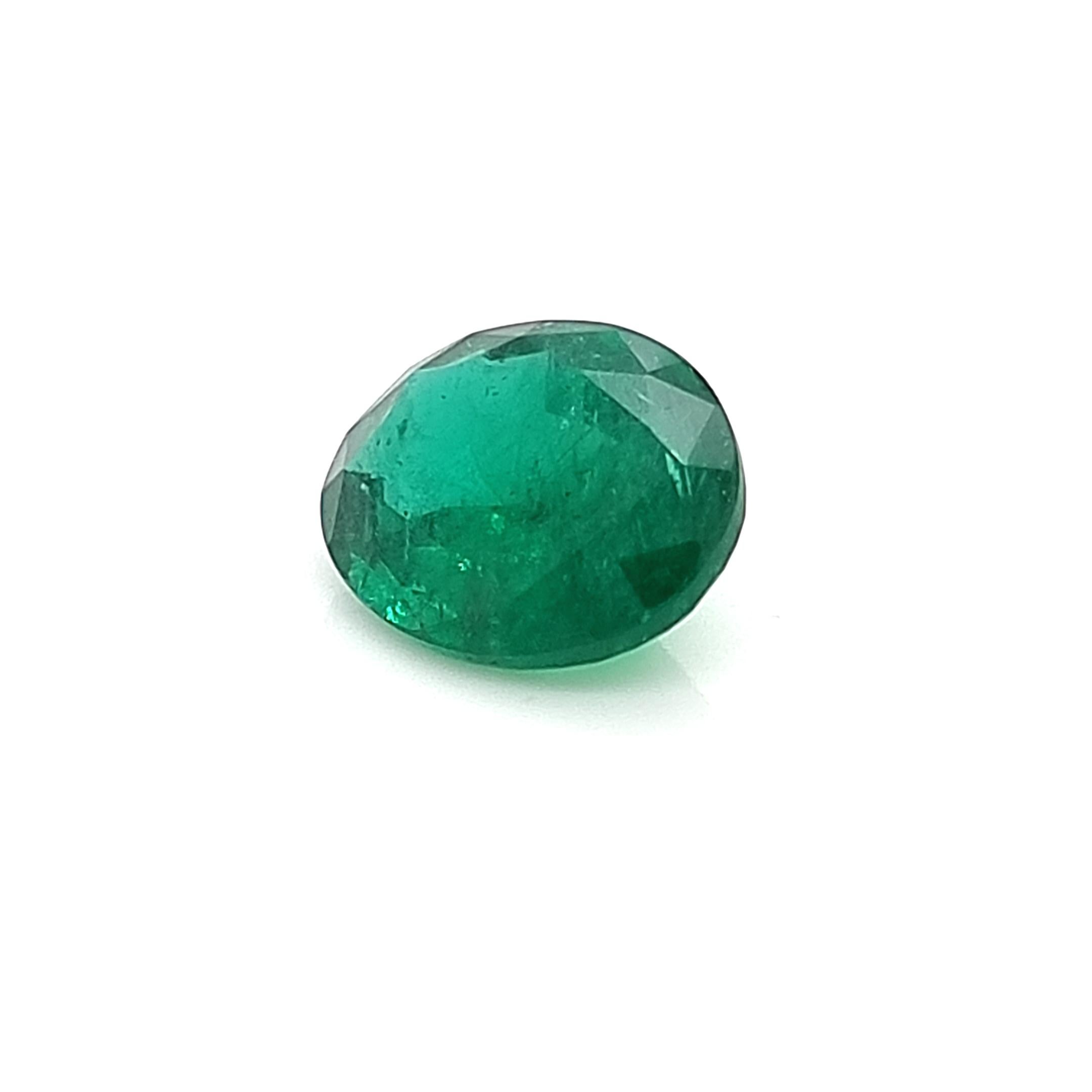 Vivid Green Oval Zambian Emerald 7.97 TCW In New Condition For Sale In ประเวศ, TH