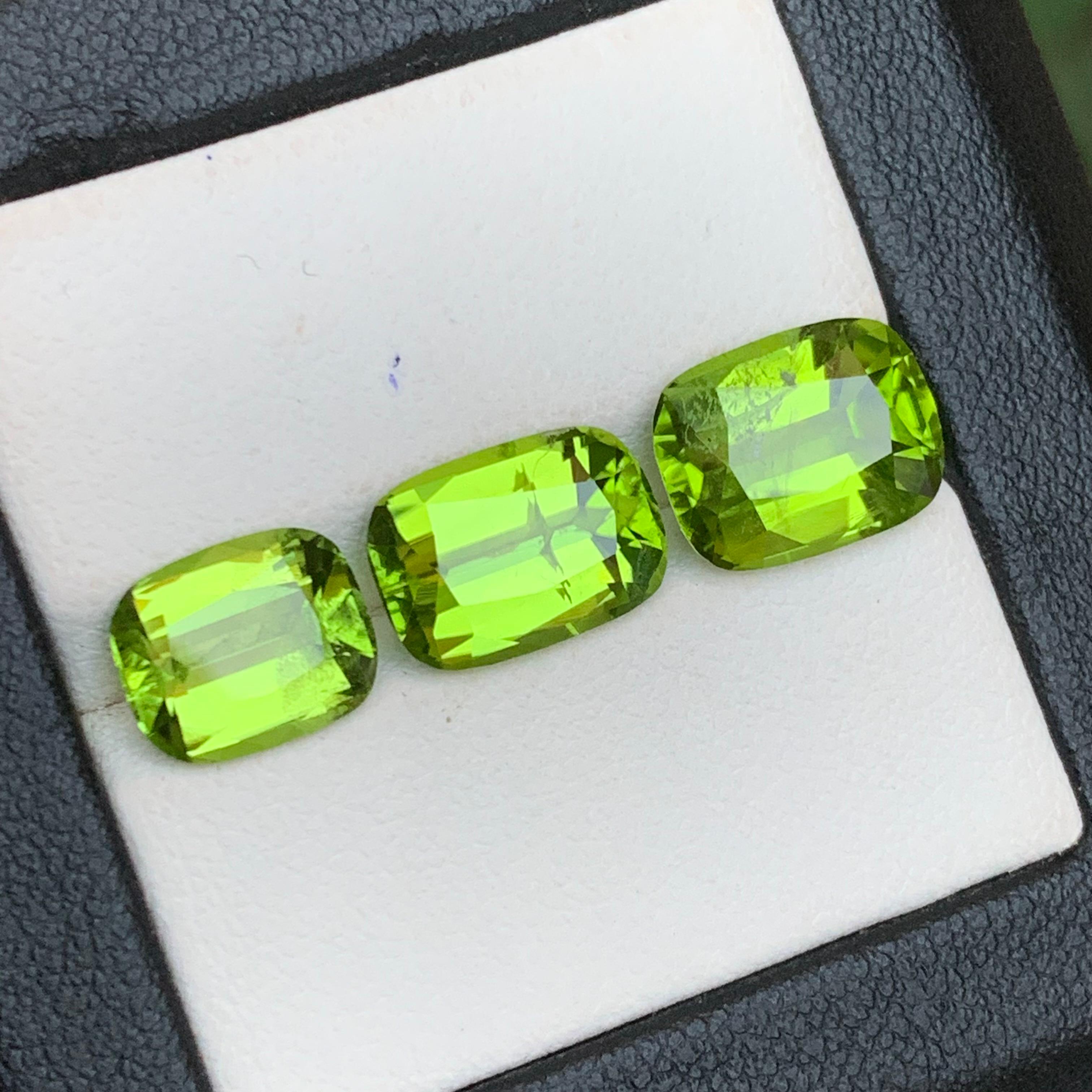 Peridoto verde vivo 10.50 Ct Taglio Cuscino Gemme Naturali Sciolte Pacco-Gioielli in vendita 4