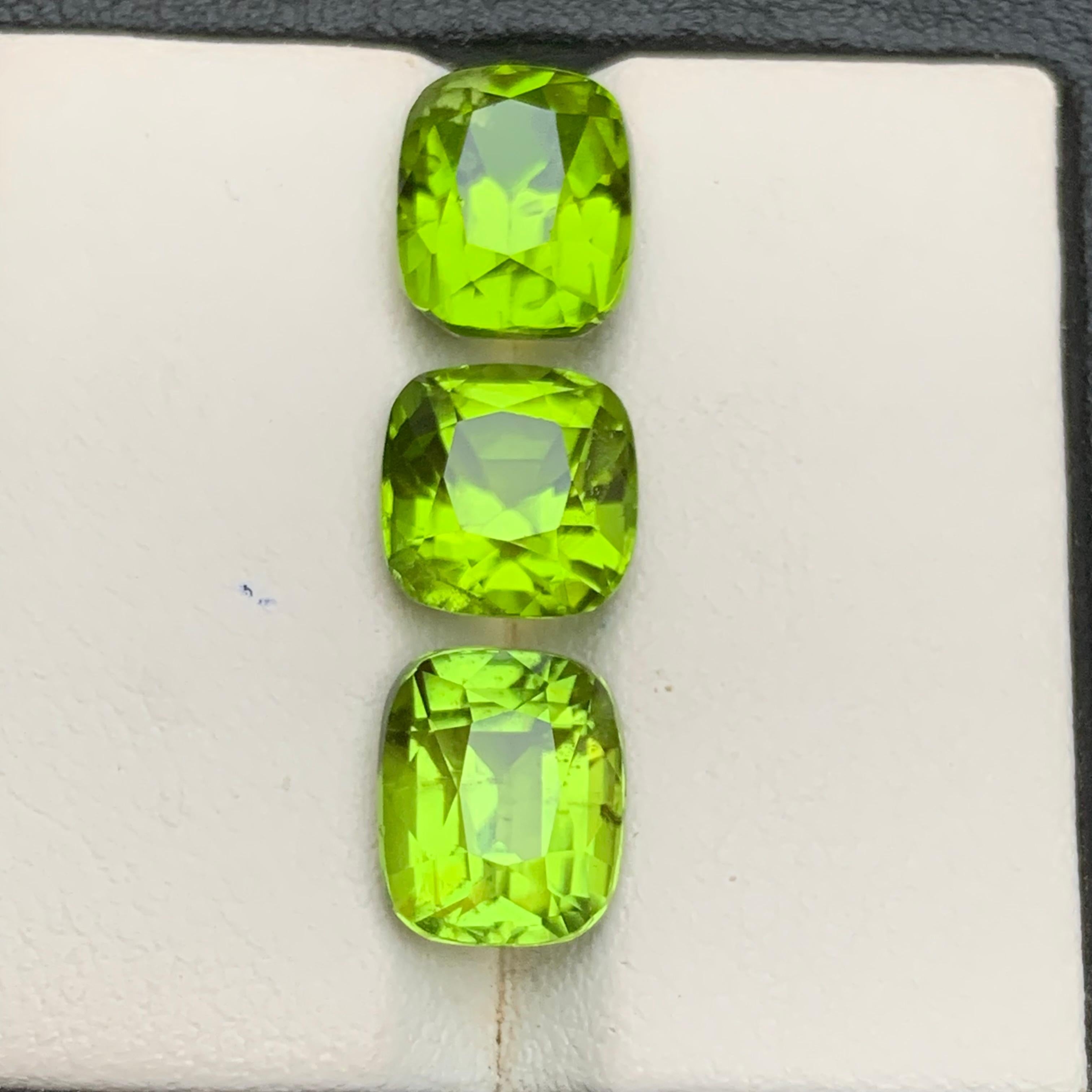 Vivid Green Peridot 12 Ct Cushion Cut Natural Lose Edelsteine Paket für Schmuck im Angebot 4