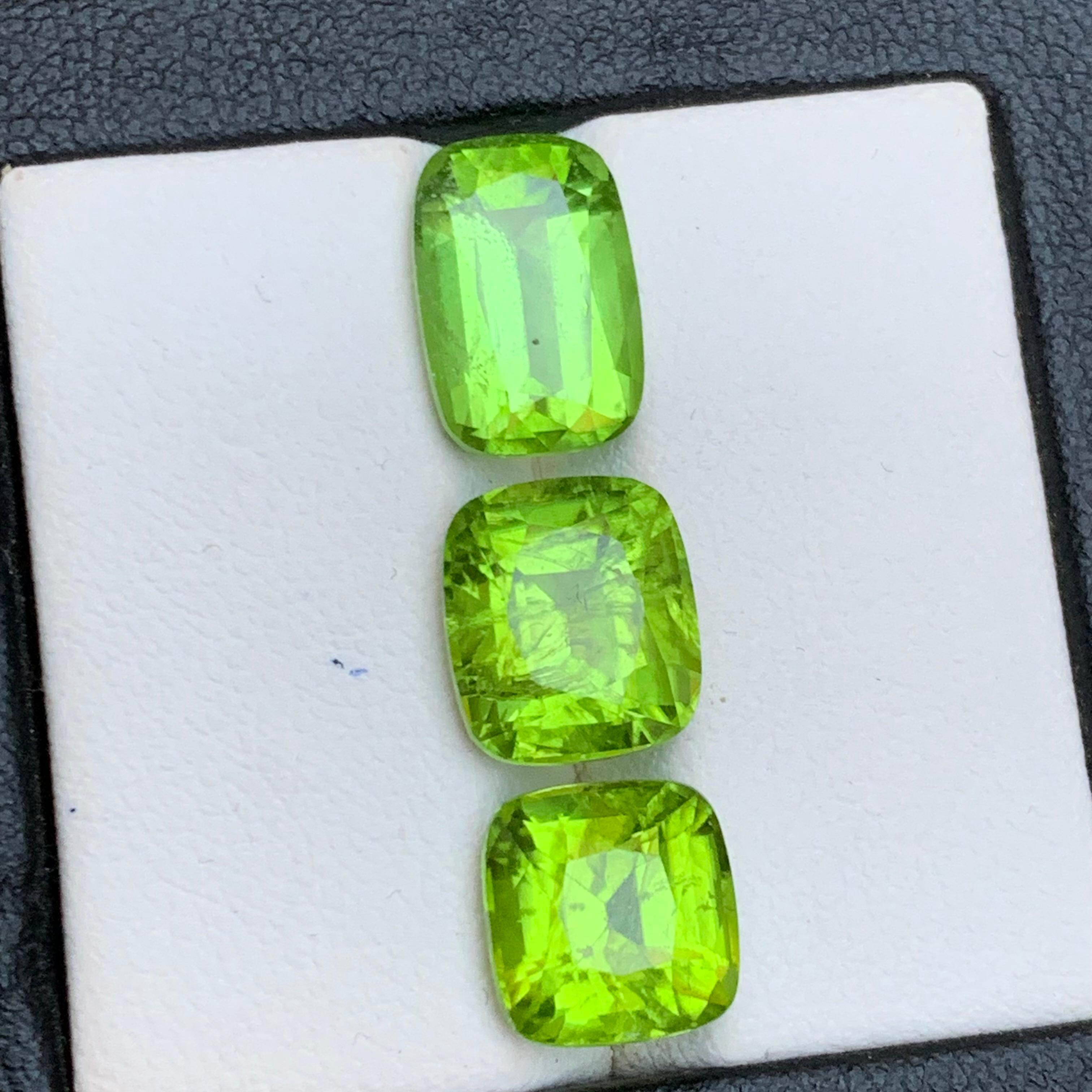 Peridoto verde vivo 12.80 Ct Taglio Cuscino Gemme Naturali Sciolte Pacco-Gioielli in vendita 6