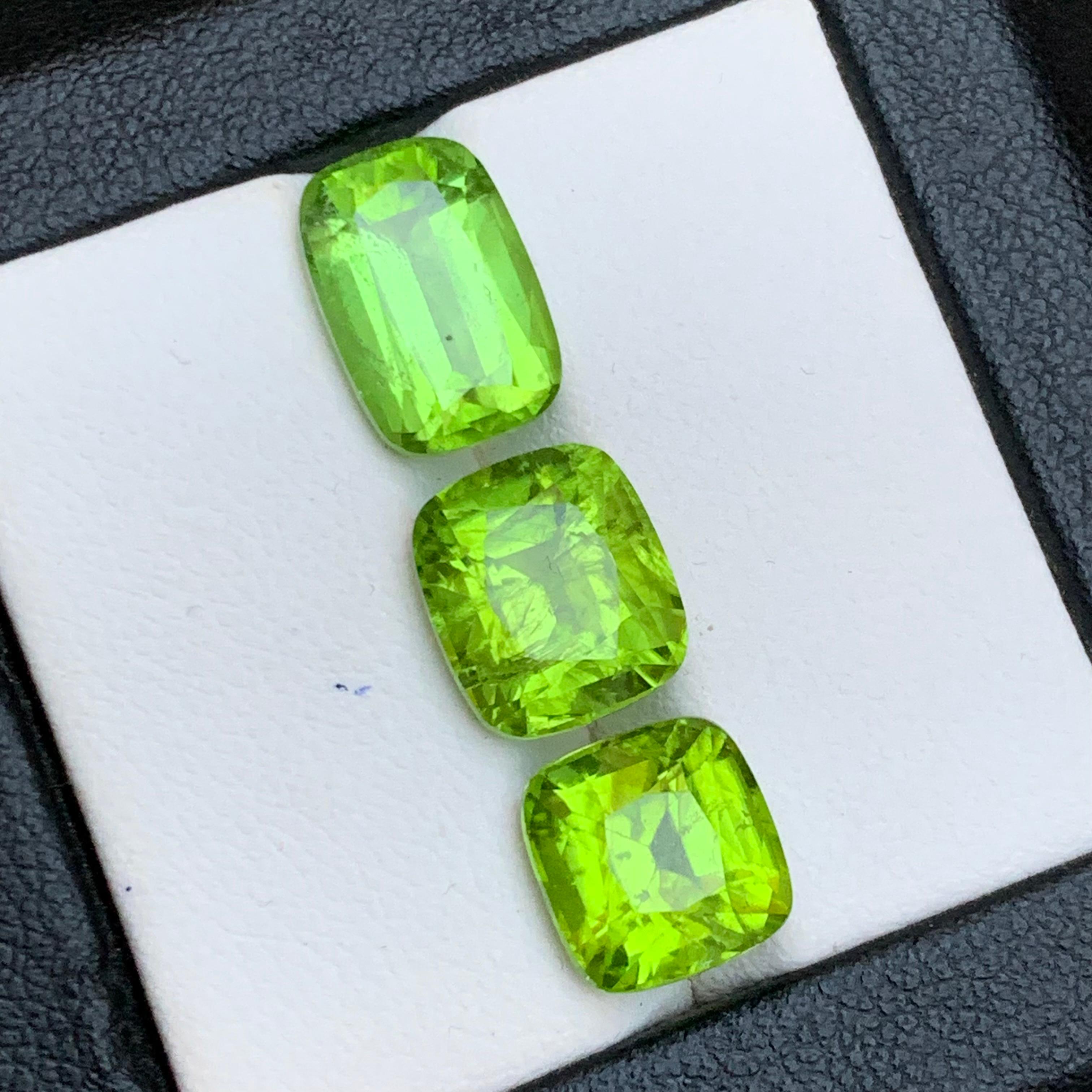 Peridoto verde vivo 12.80 Ct Taglio Cuscino Gemme Naturali Sciolte Pacco-Gioielli in vendita 7