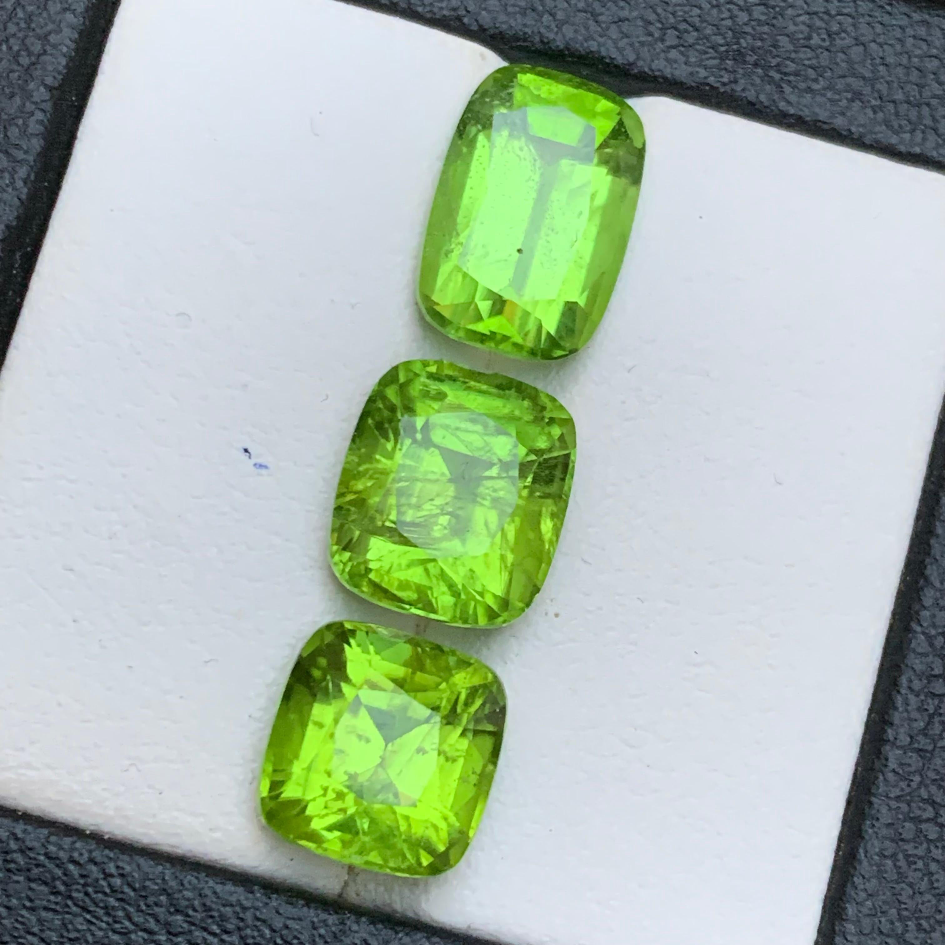 Peridoto verde vivo 12.80 Ct Taglio Cuscino Gemme Naturali Sciolte Pacco-Gioielli in vendita 3