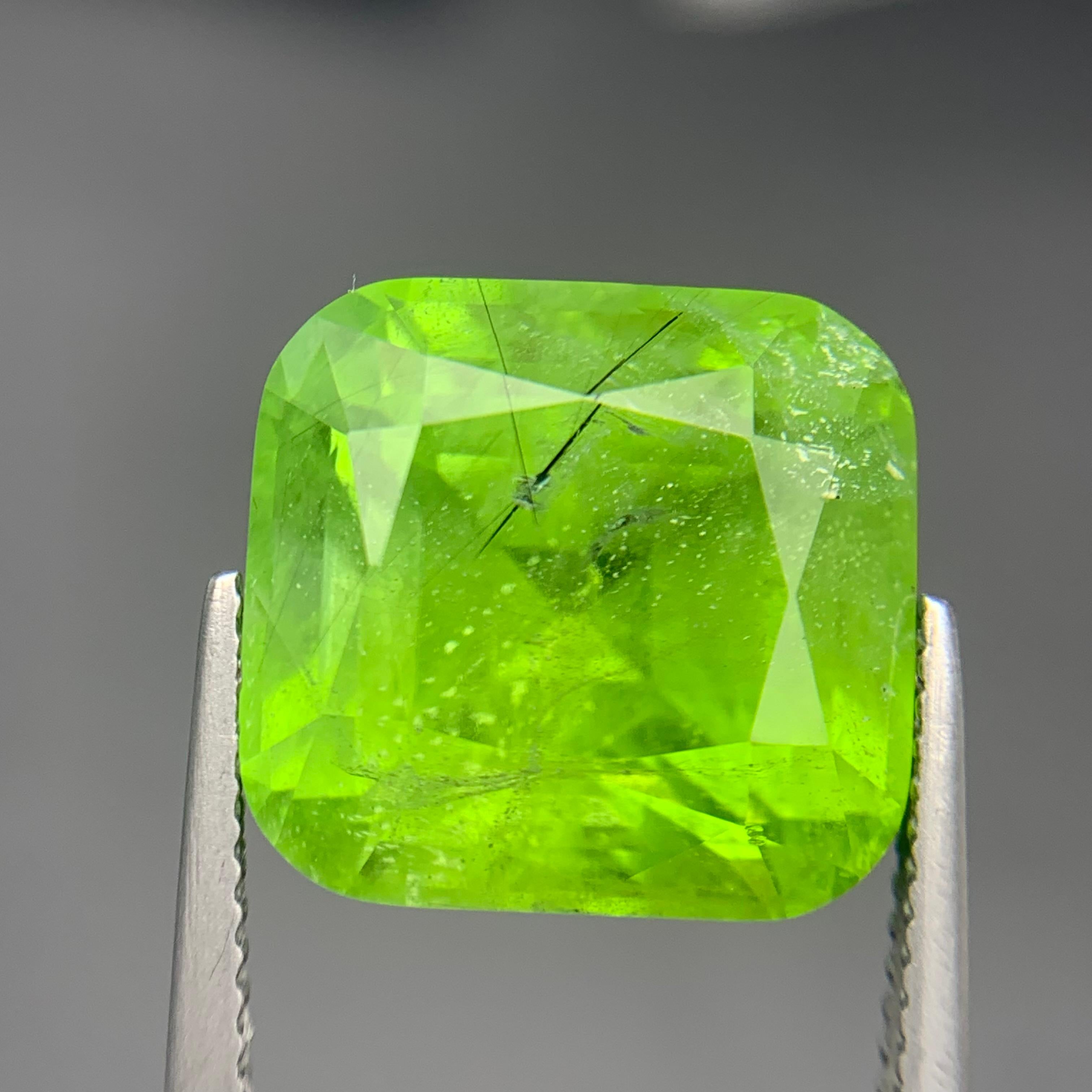 Peridoto verde vivo 16,30 carati Gemma naturale sfusa - taglio a cuscino quadrato-Gioielli in vendita 4