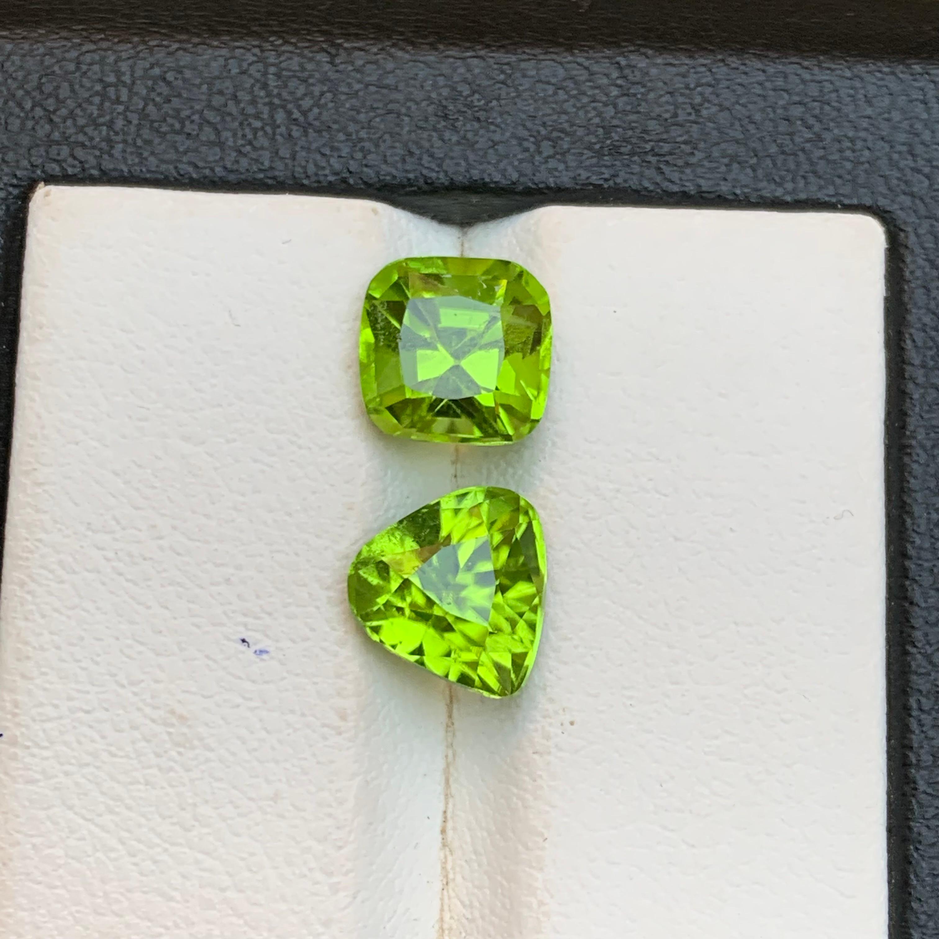 Peridoto verde vivo da 5,50 carati con taglio a cuscino e a pera - Gemme naturali sfuse - Gioielleria in vendita 6