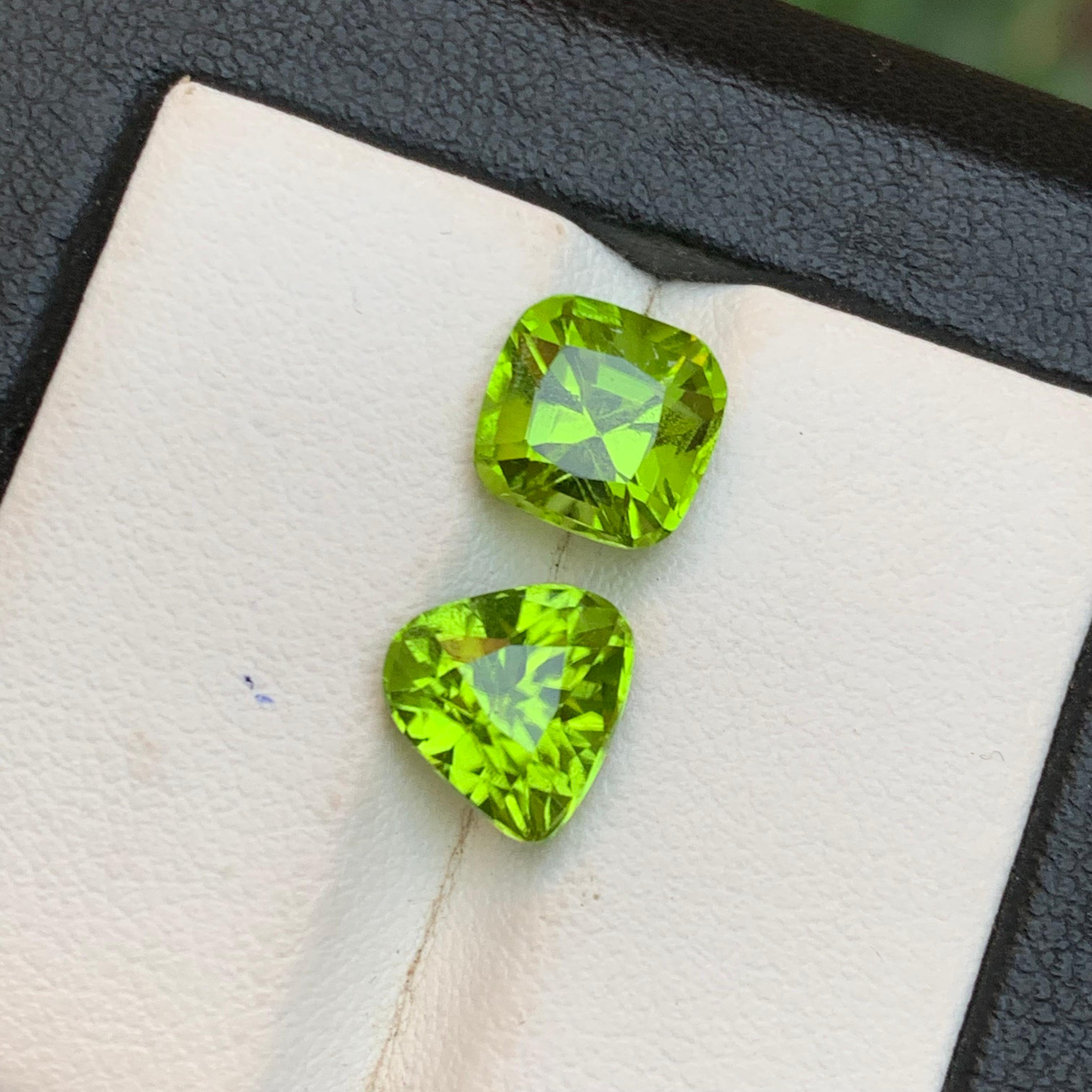 Peridoto verde vivo da 5,50 carati con taglio a cuscino e a pera - Gemme naturali sfuse - Gioielleria in vendita 7