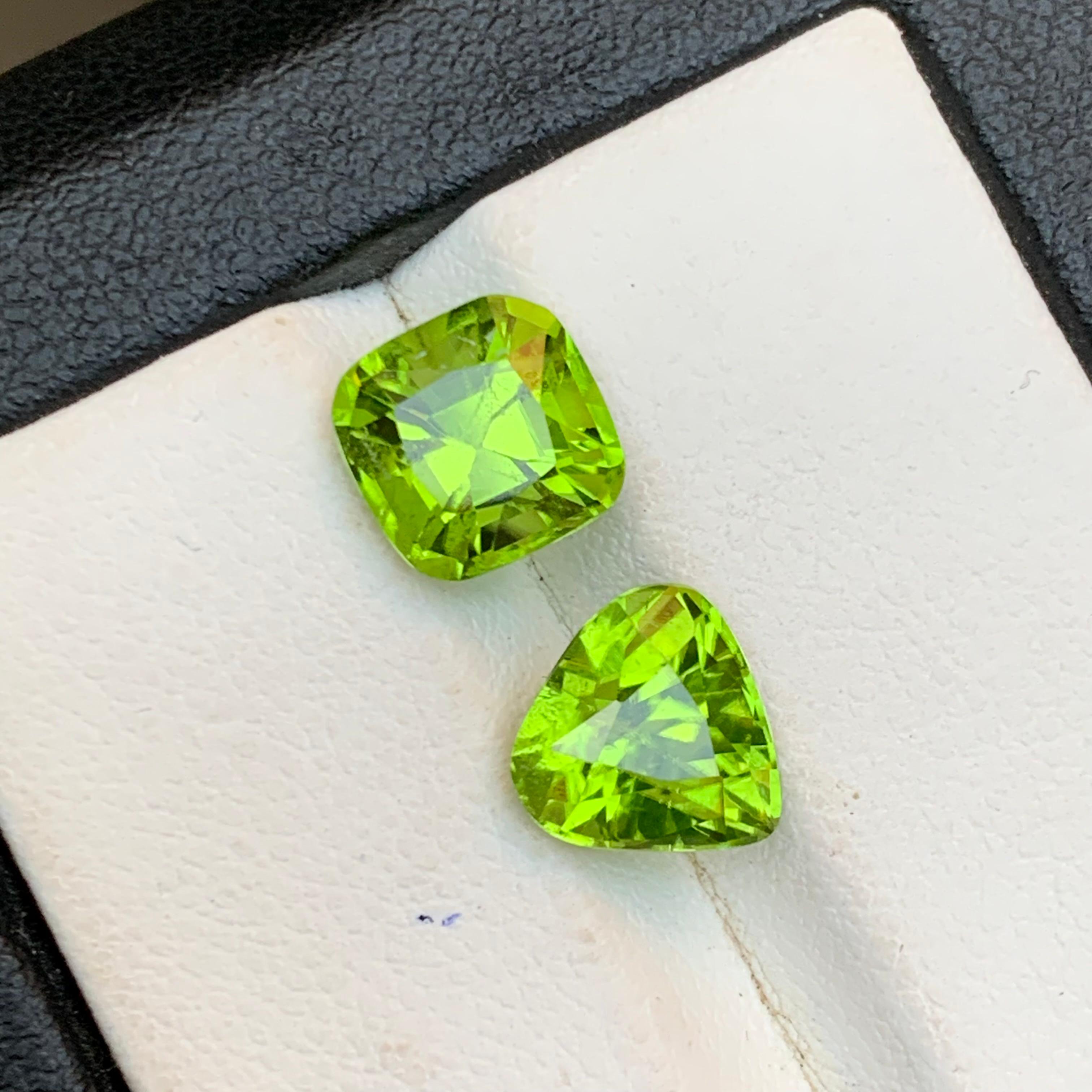 da uomo o donna Peridoto verde vivo da 5,50 carati con taglio a cuscino e a pera - Gemme naturali sfuse - Gioielleria in vendita